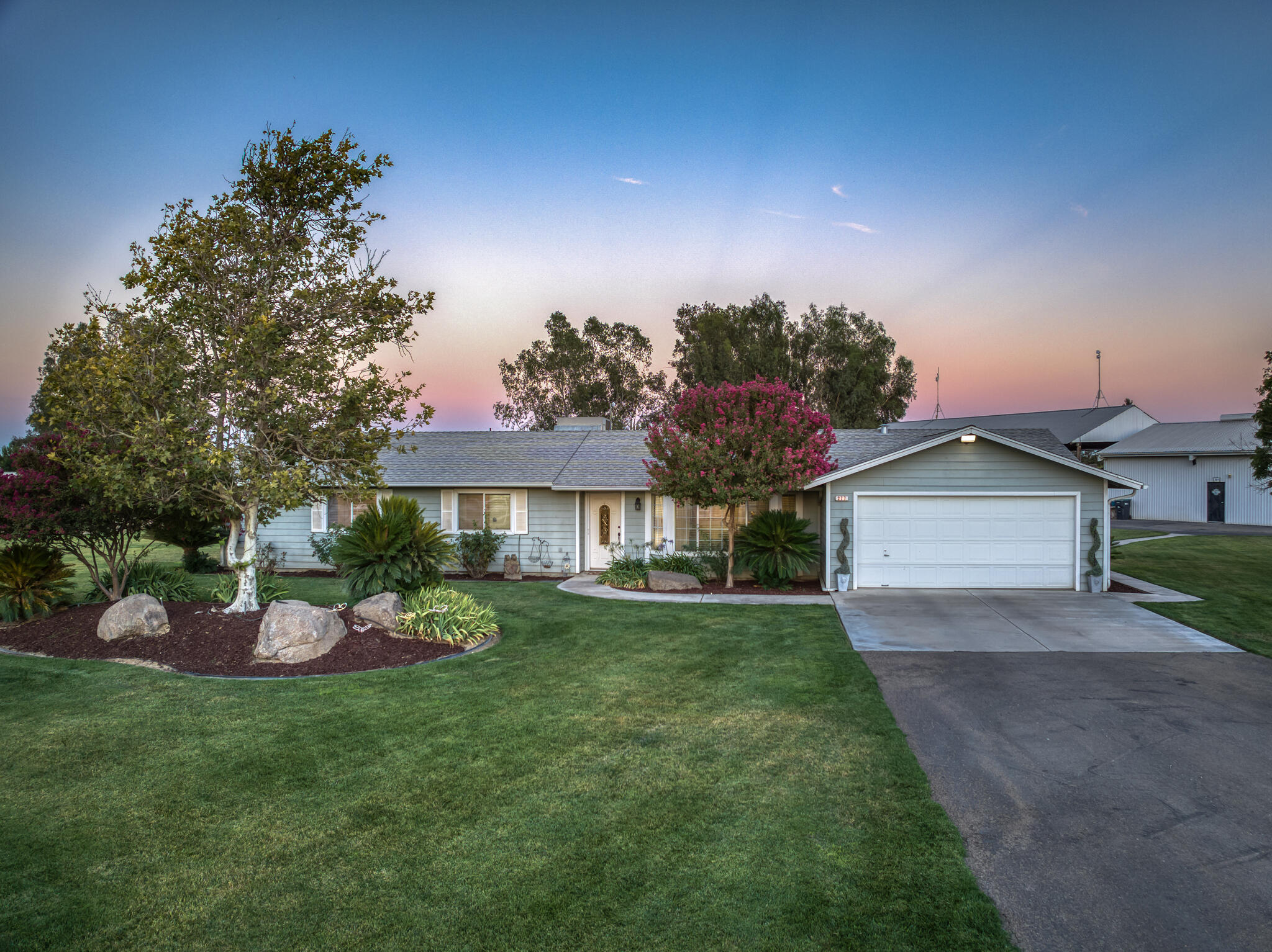 277 E Fantz Ave, Fresno, CA 93706