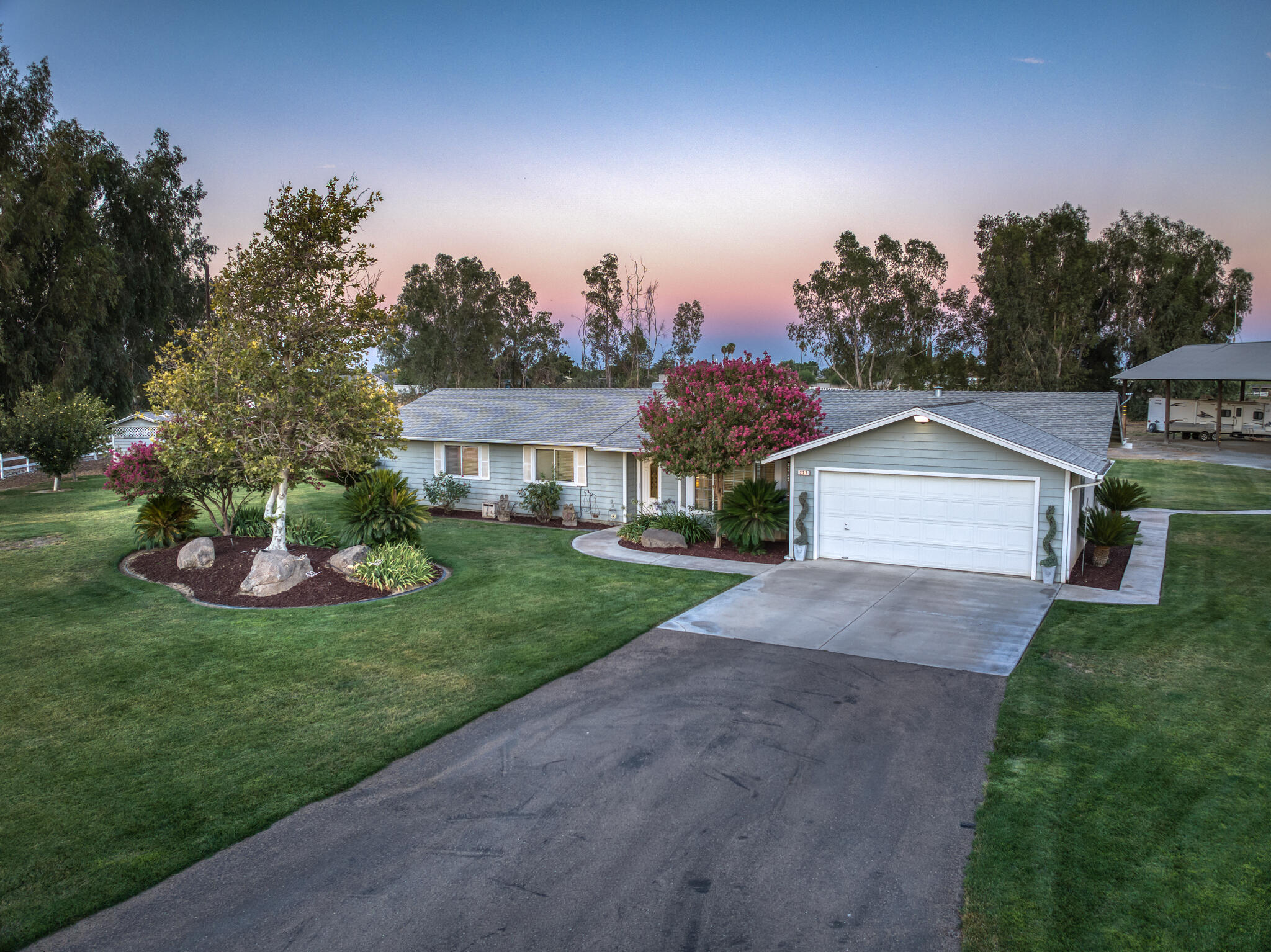 277 E Fantz Ave, Fresno, CA 93706