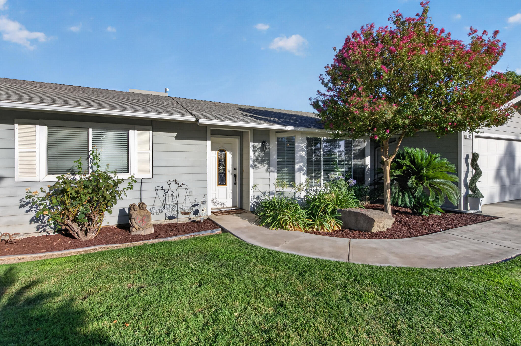 277 E Fantz Ave, Fresno, CA 93706