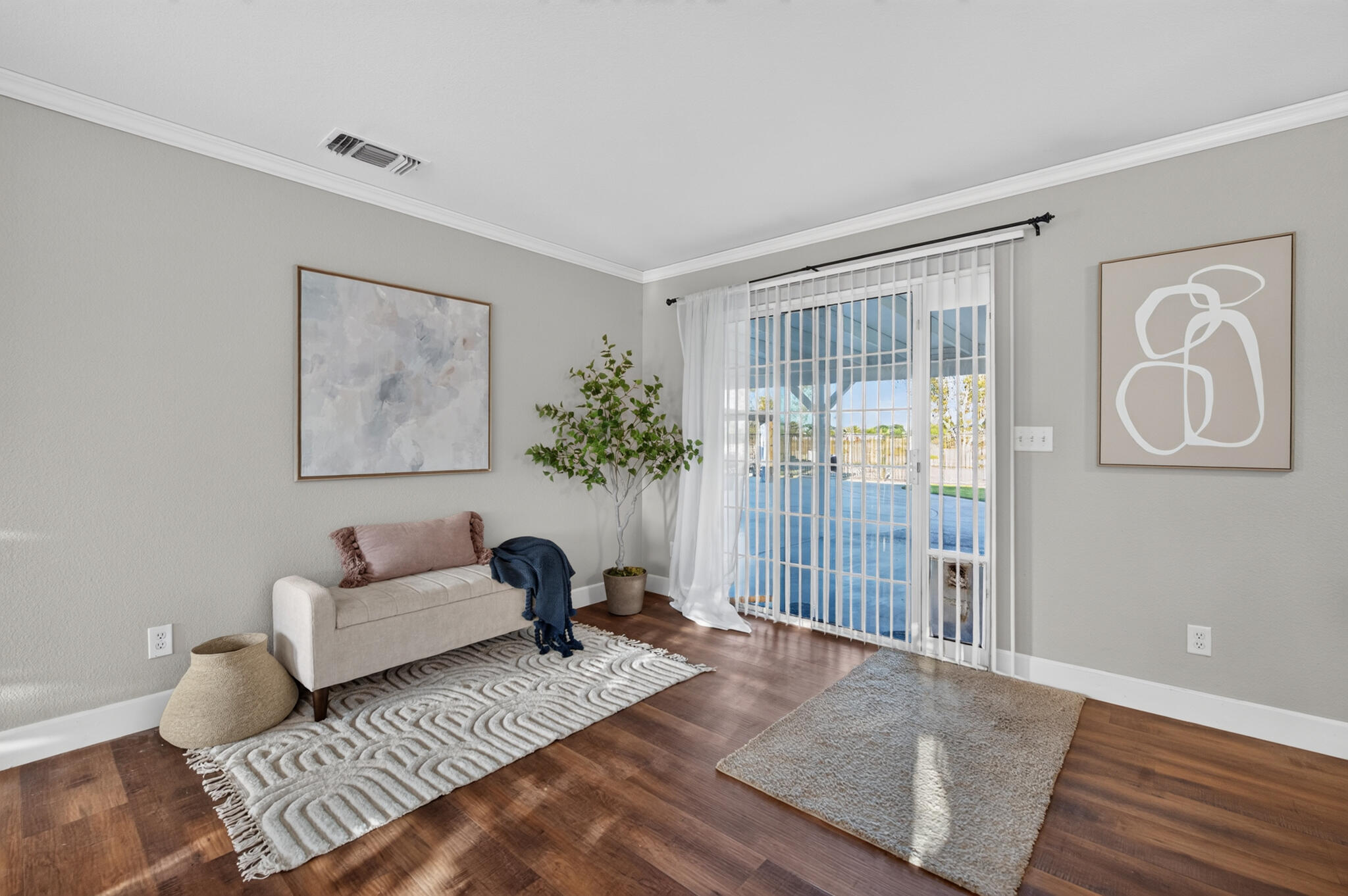 277 E Fantz Ave, Fresno, CA 93706