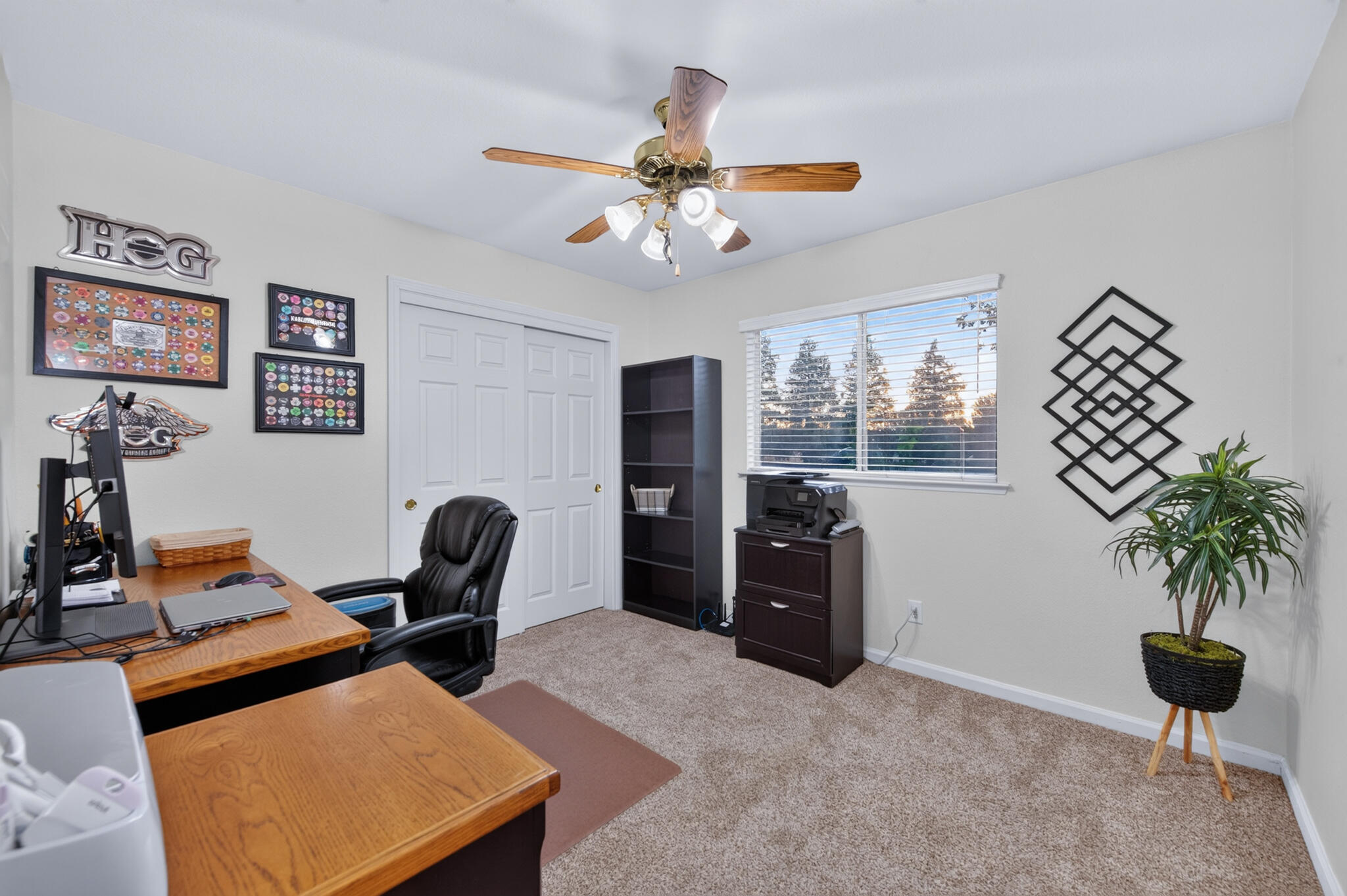 277 E Fantz Ave, Fresno, CA 93706