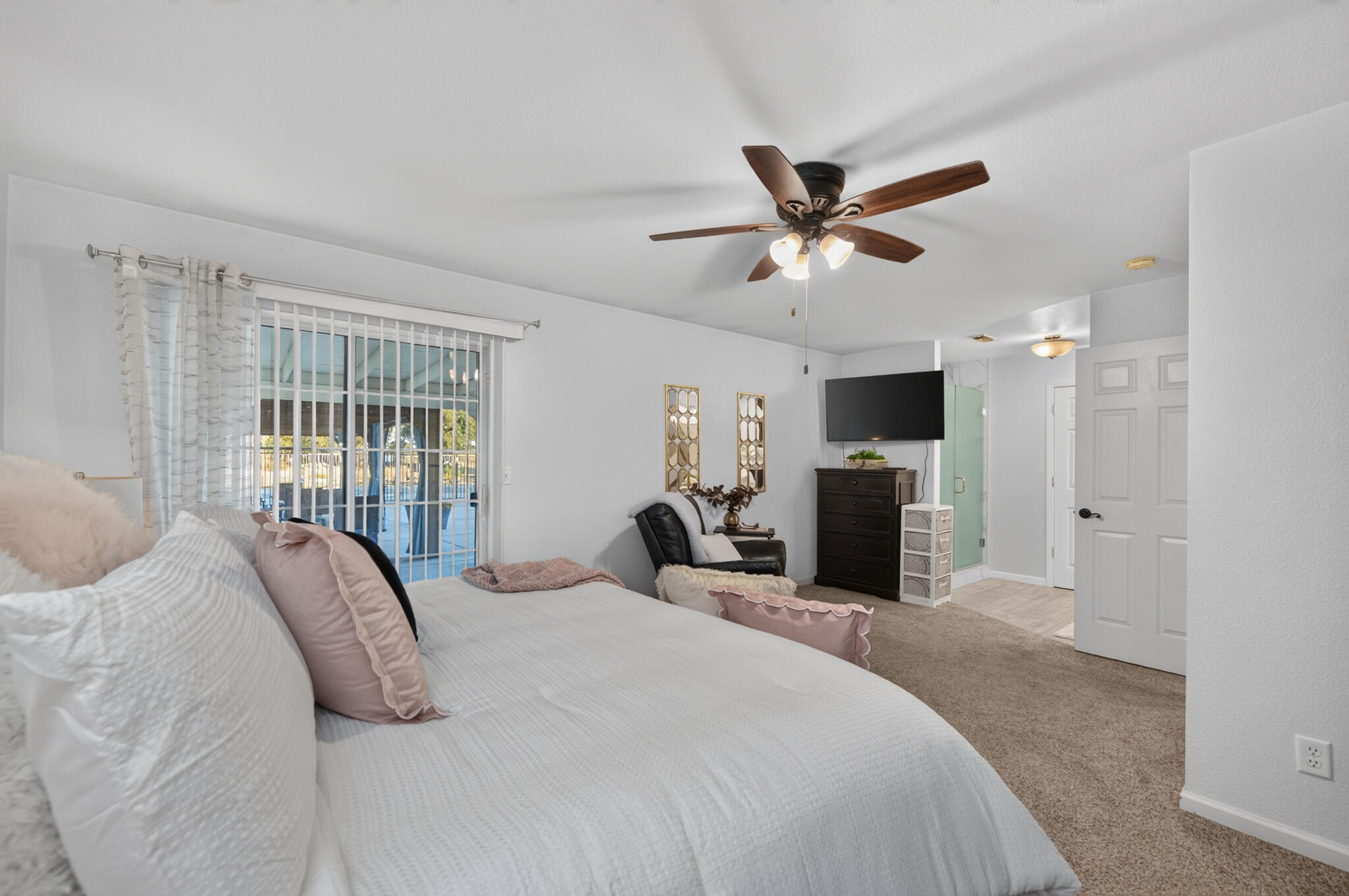 277 E Fantz Ave, Fresno, CA 93706