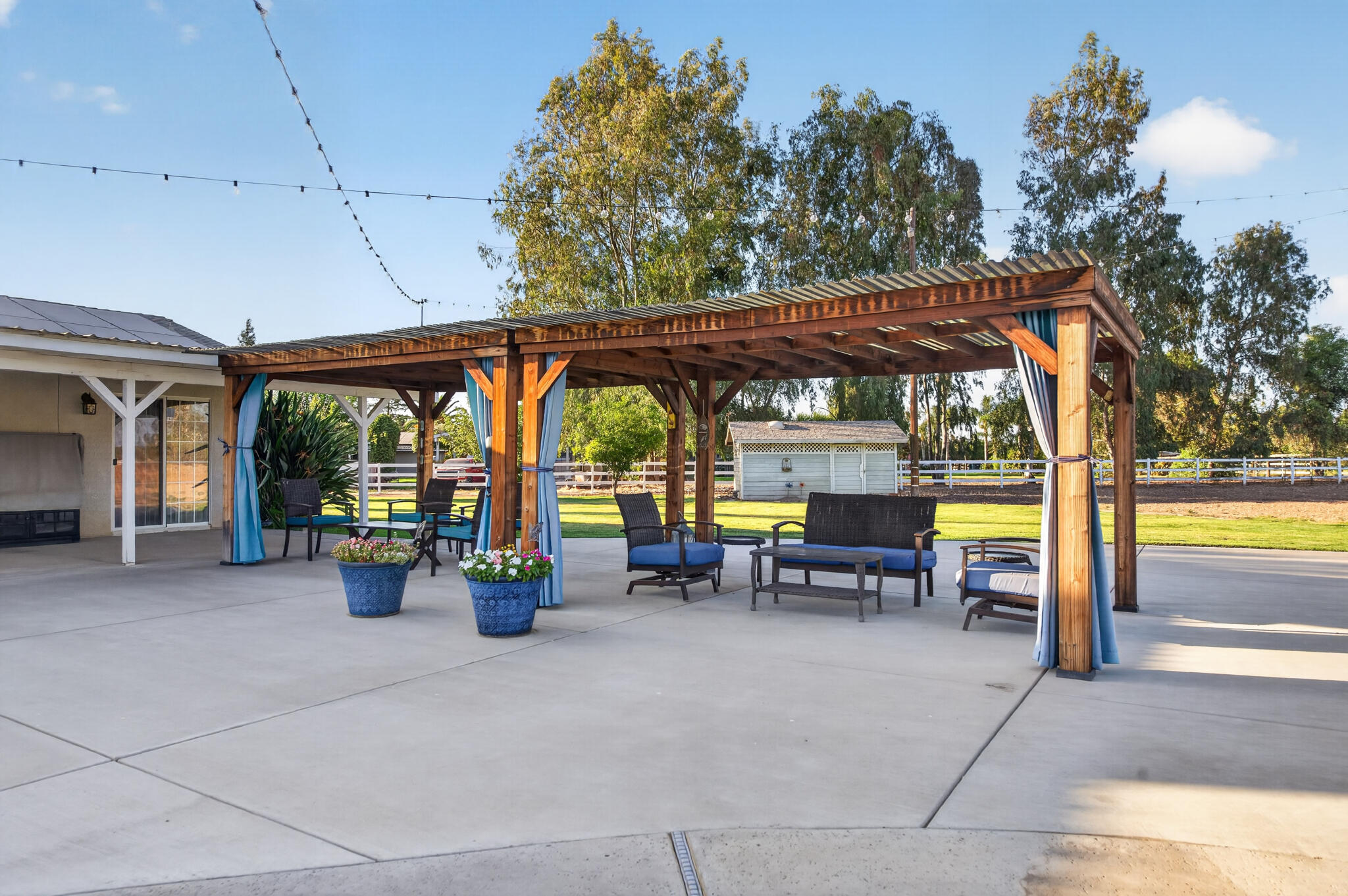 277 E Fantz Ave, Fresno, CA 93706