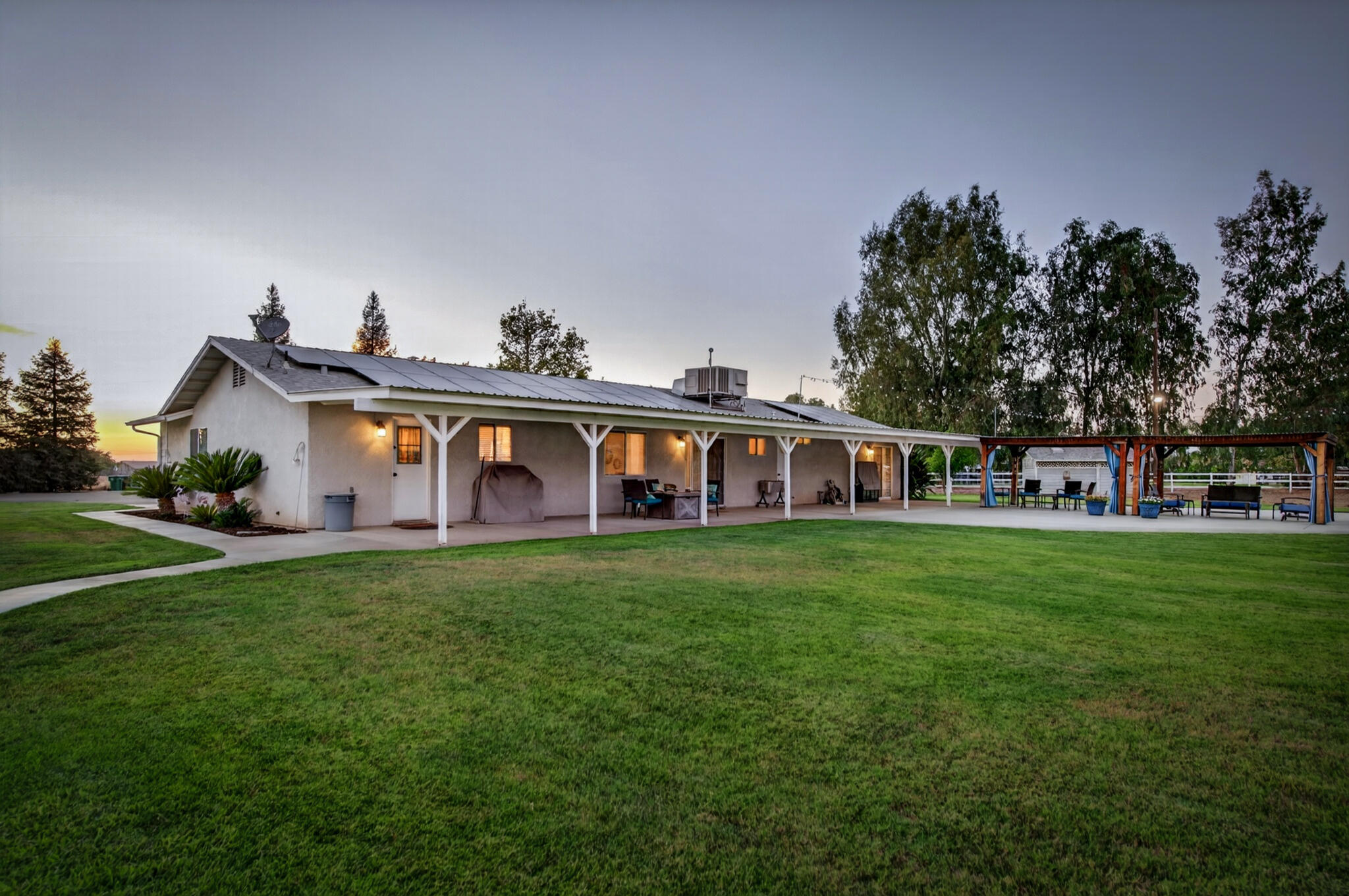 277 E Fantz Ave, Fresno, CA 93706