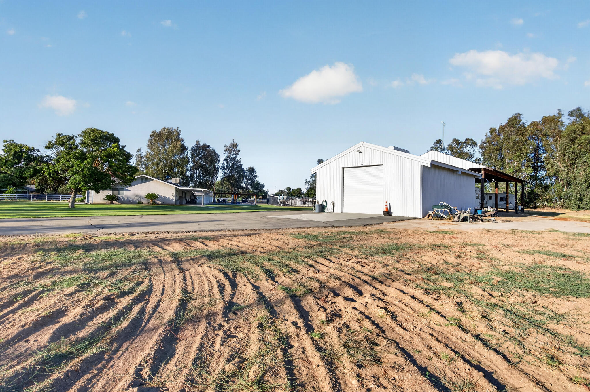 277 E Fantz Ave, Fresno, CA 93706