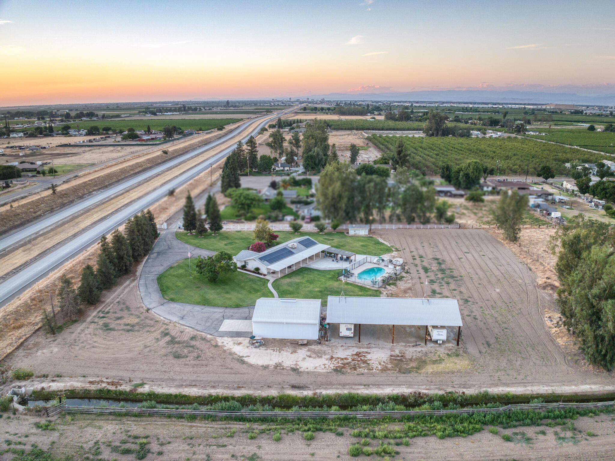 277 E Fantz Ave, Fresno, CA 93706