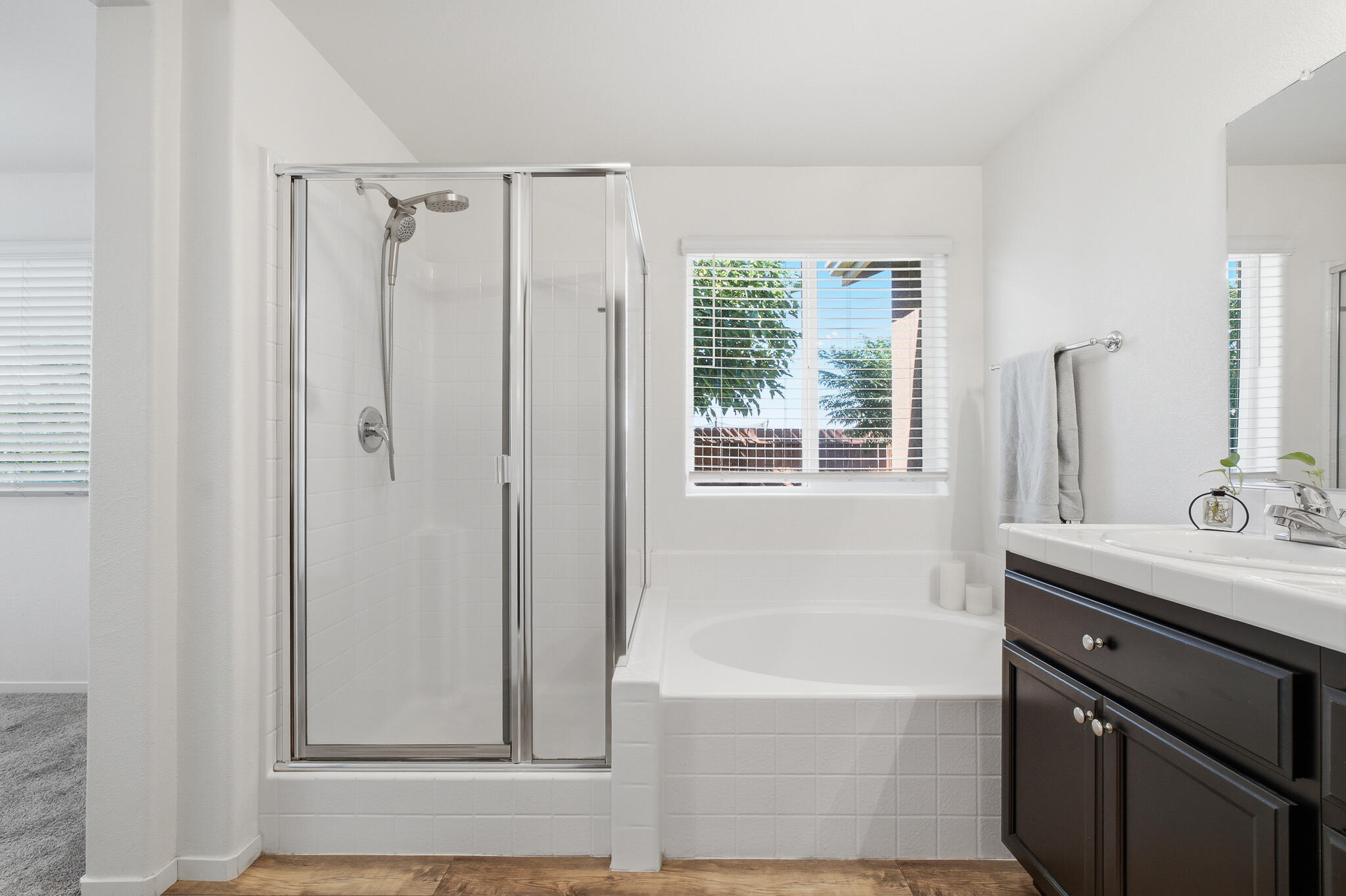 617 Sarah Ln, Dinuba, CA 93618