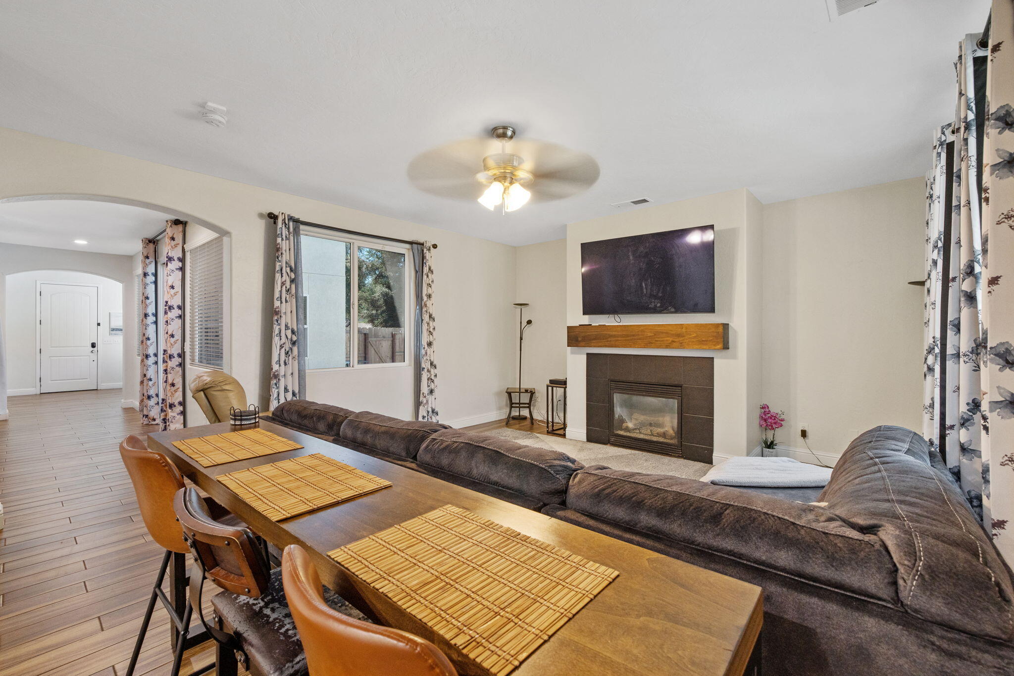 3320 W Glendale Ave, Visalia, CA 93291