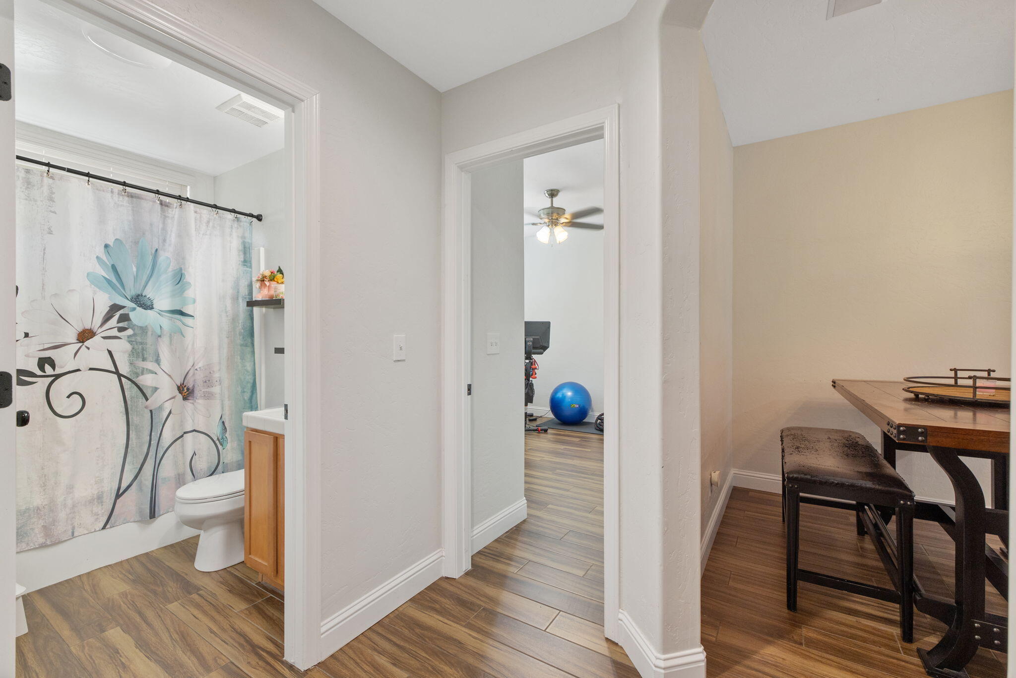 3320 W Glendale Ave, Visalia, CA 93291