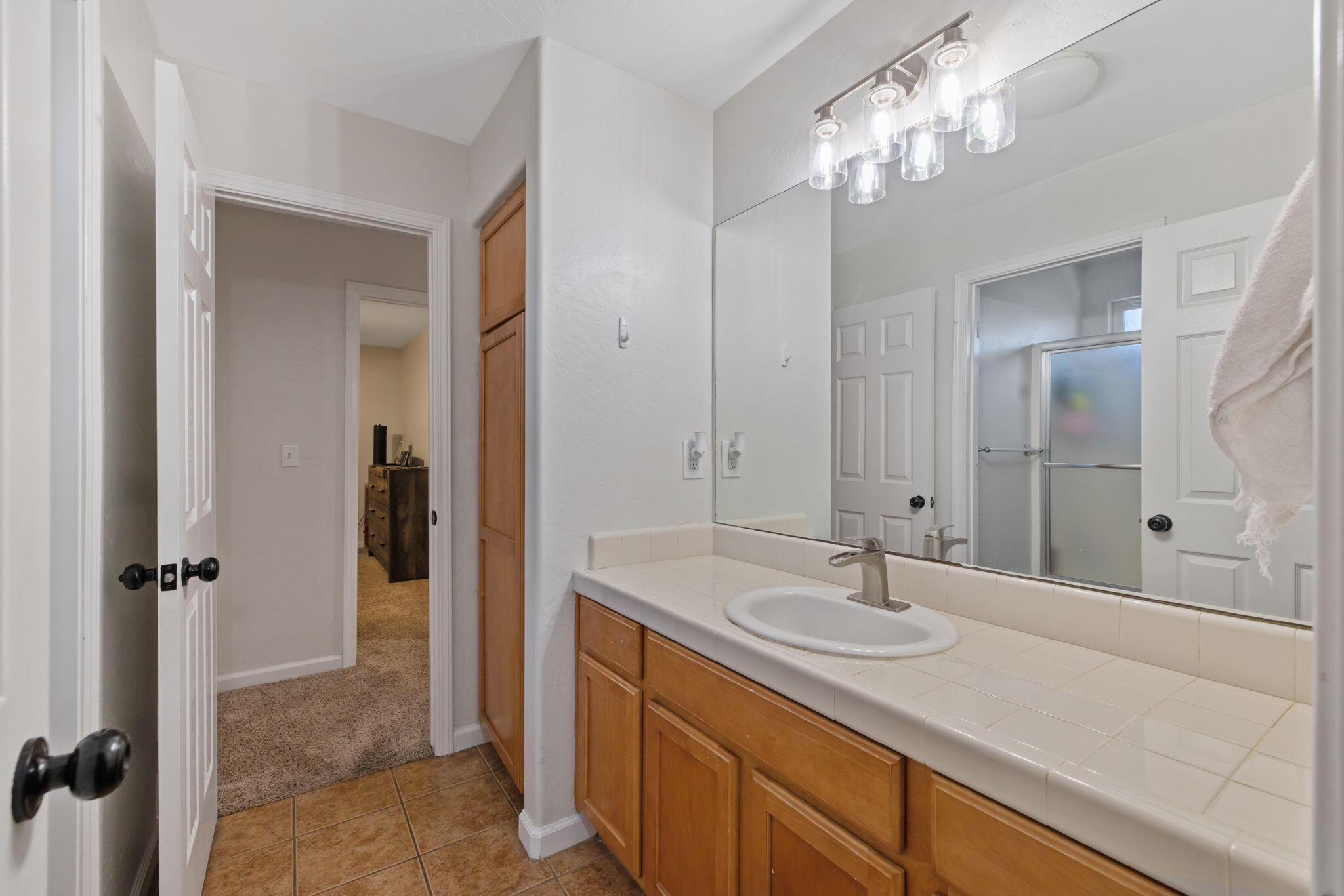 3320 W Glendale Ave, Visalia, CA 93291