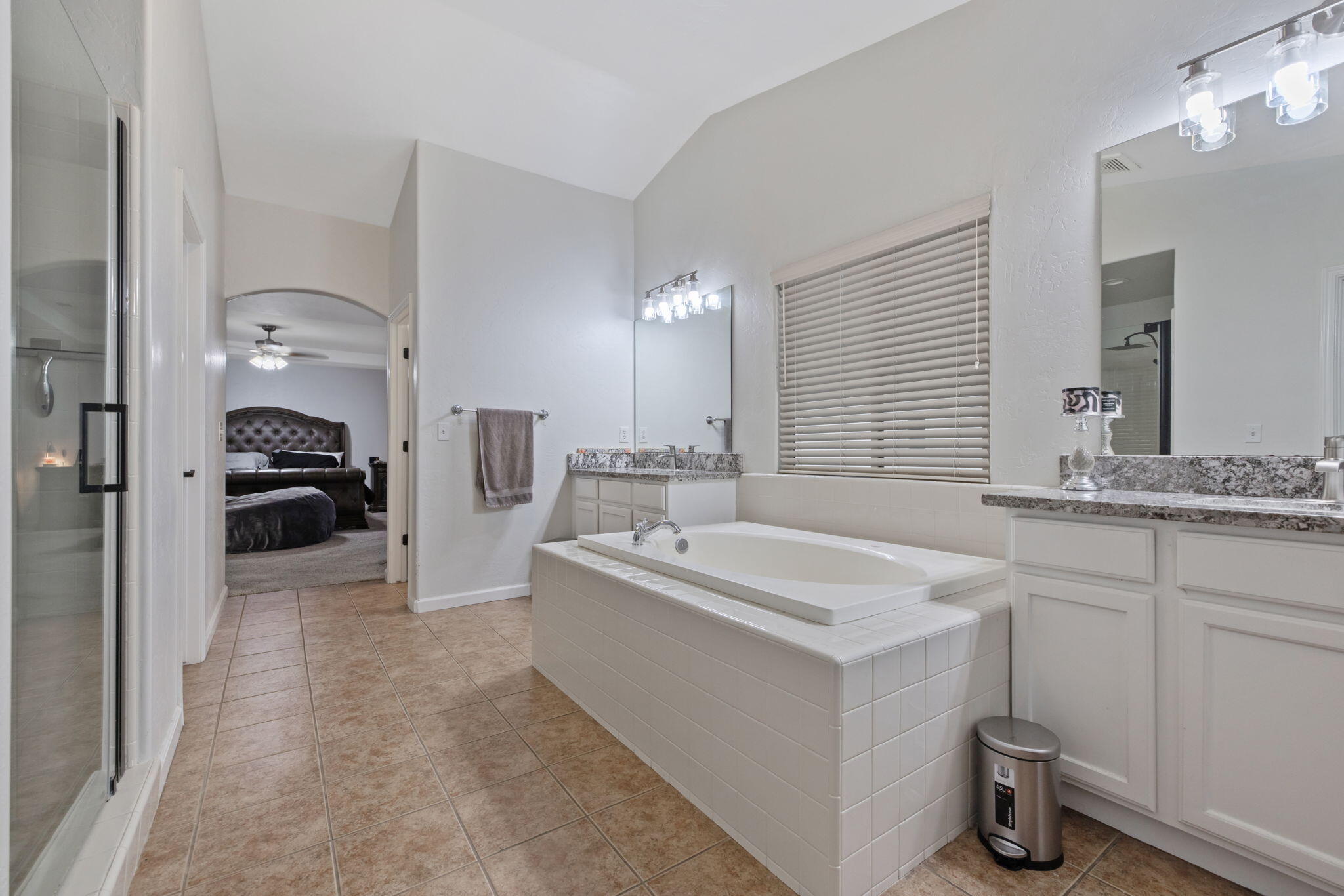 3320 W Glendale Ave, Visalia, CA 93291
