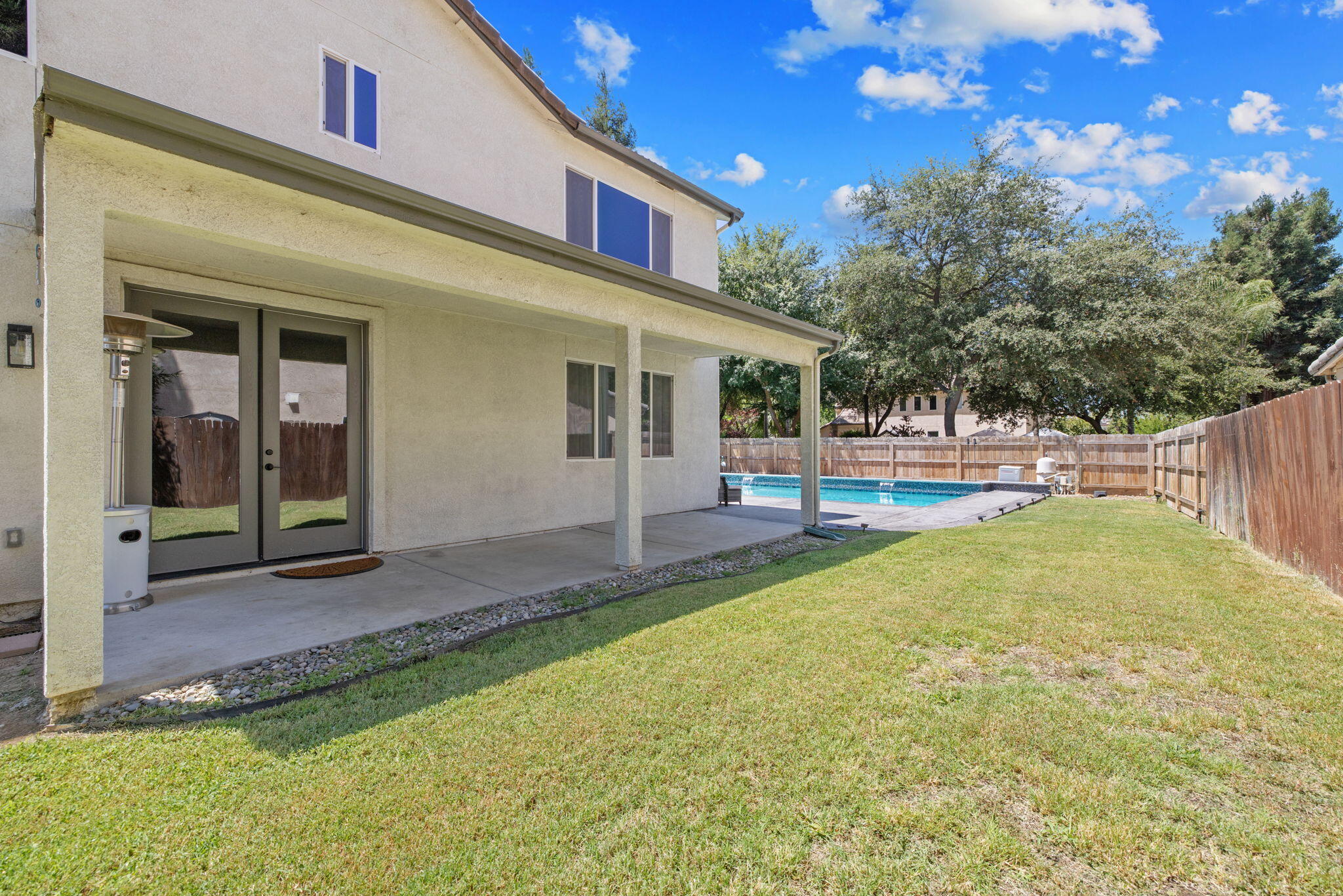 3320 W Glendale Ave, Visalia, CA 93291