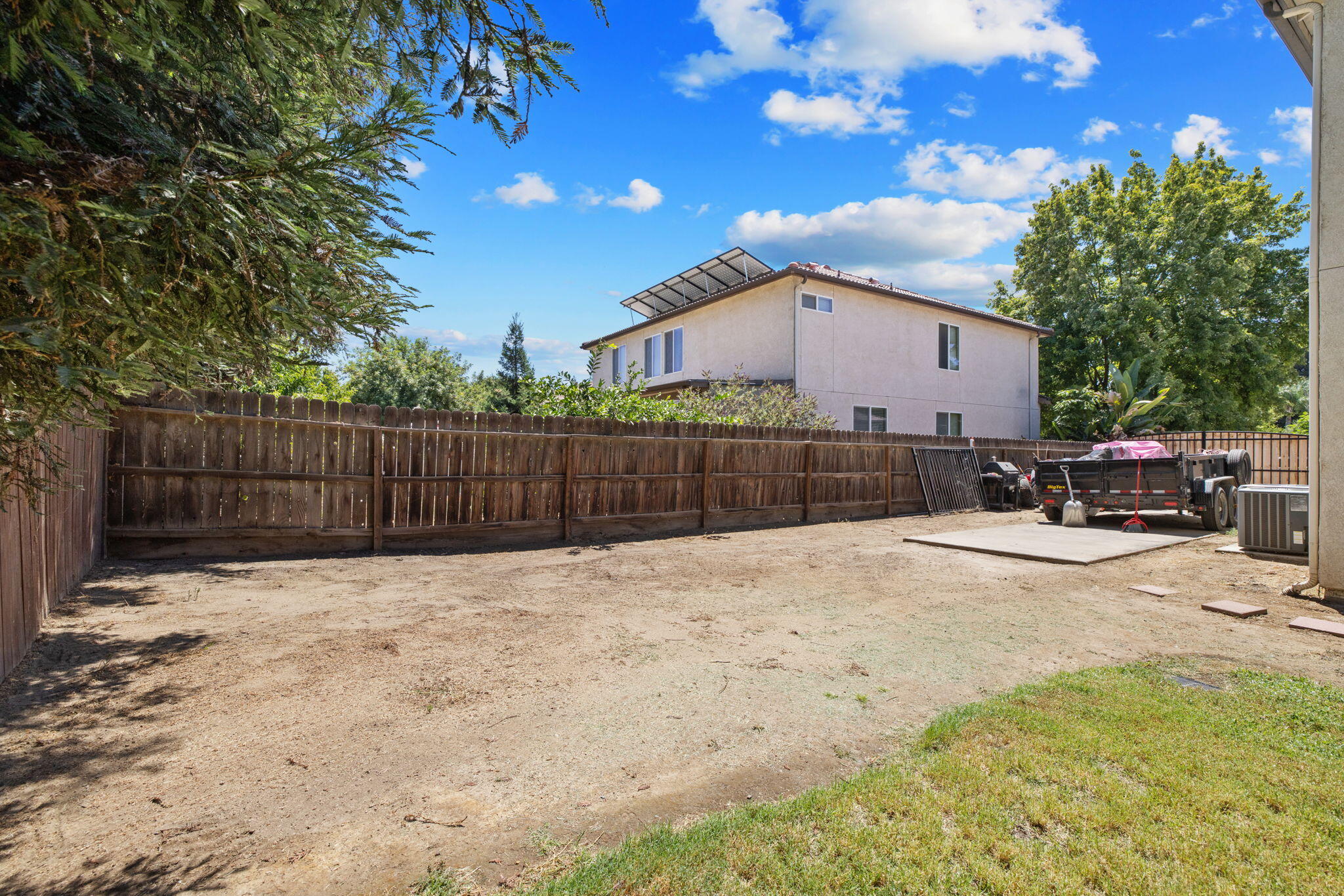 3320 W Glendale Ave, Visalia, CA 93291