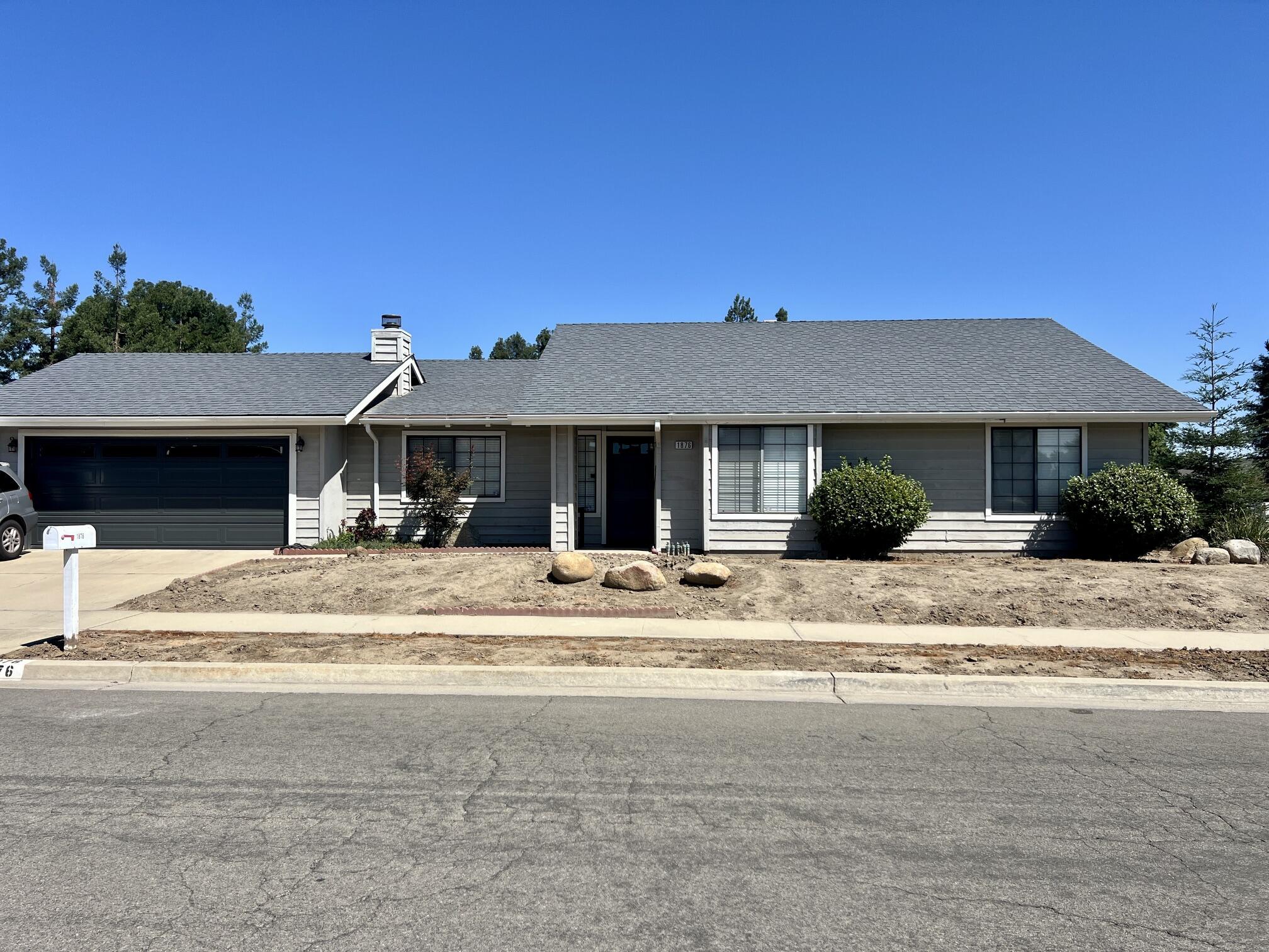 1876 Plymouth Ave, Tulare, CA 93274