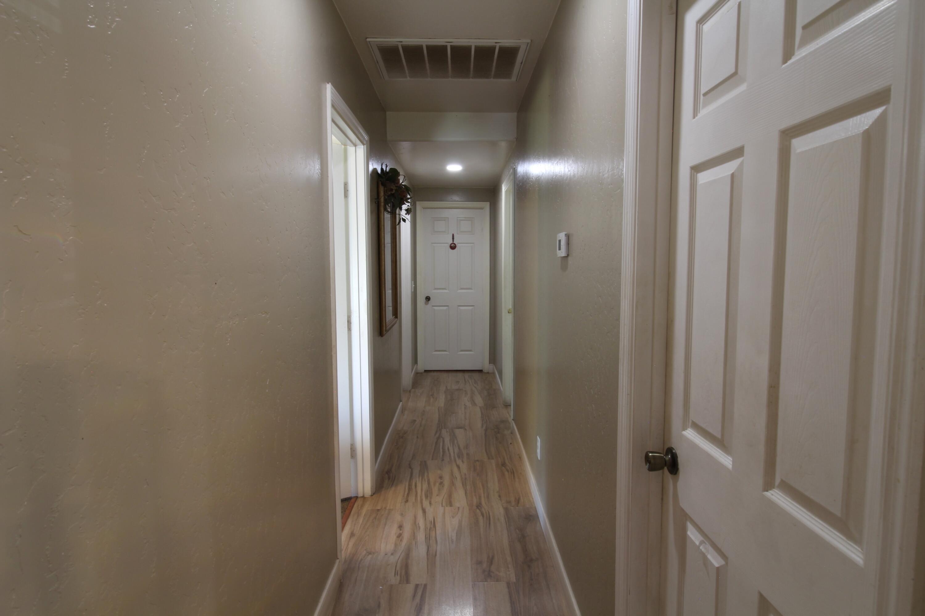 241 S F St, Tulare, CA 93274