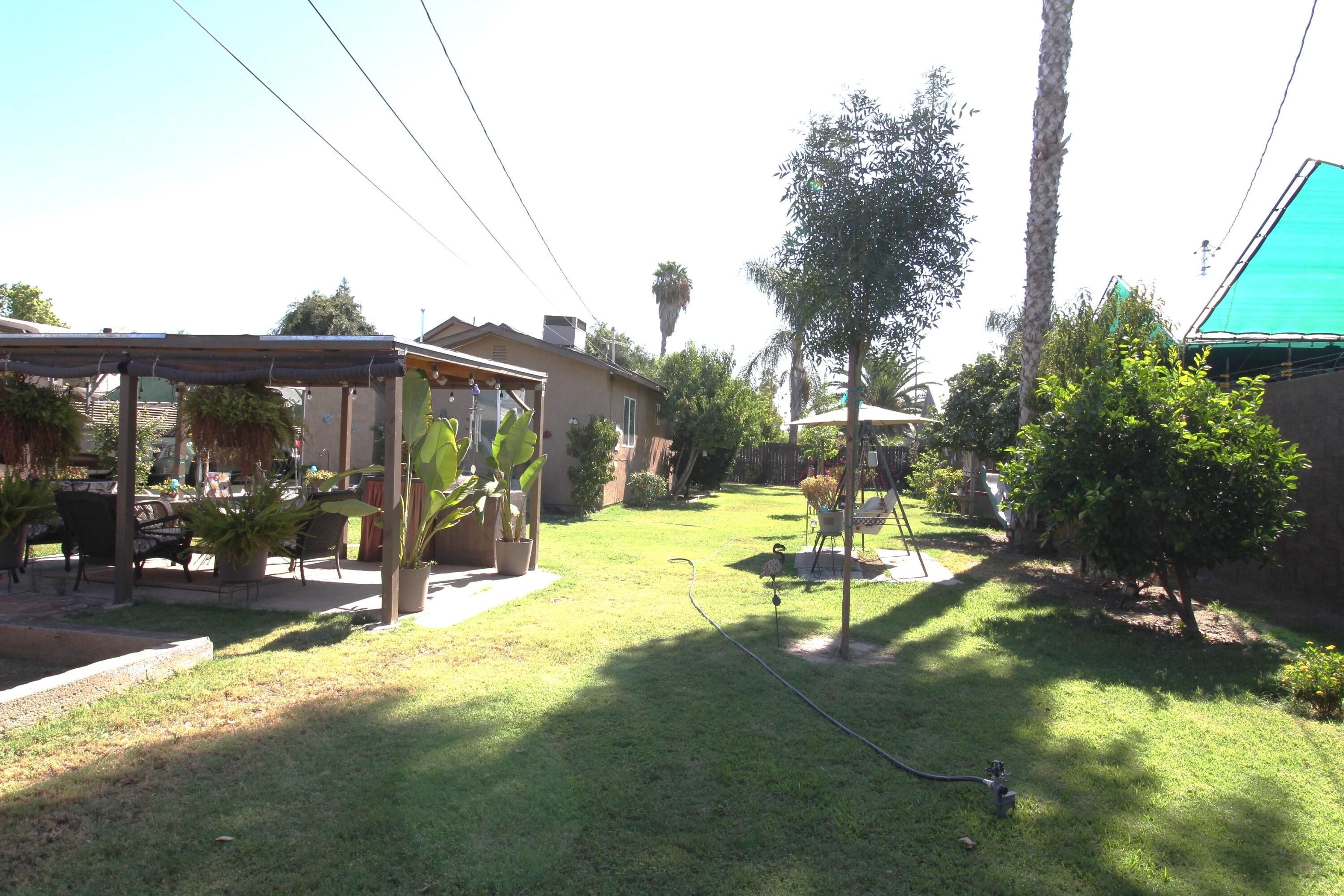 241 S F St, Tulare, CA 93274