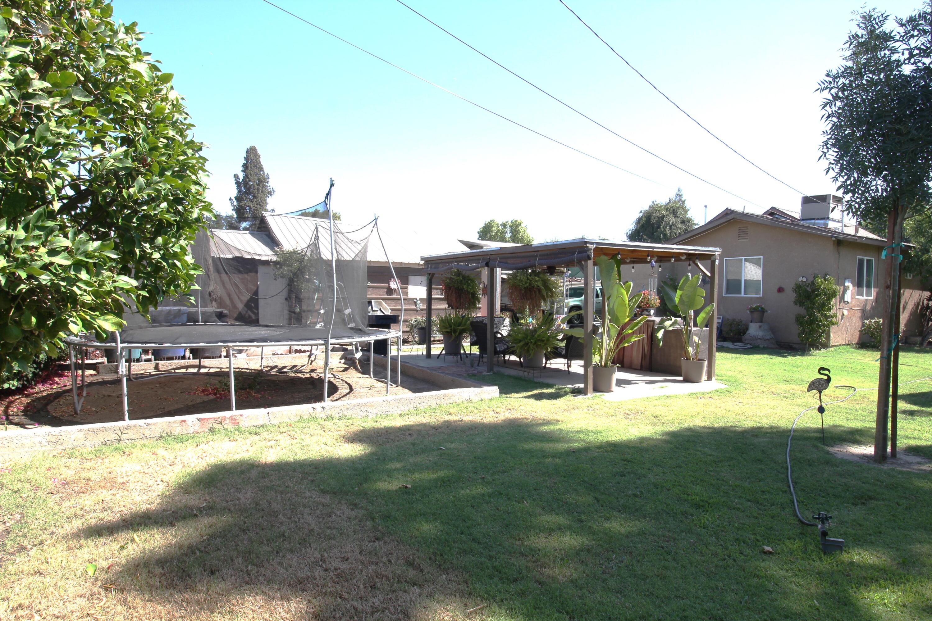 241 S F St, Tulare, CA 93274