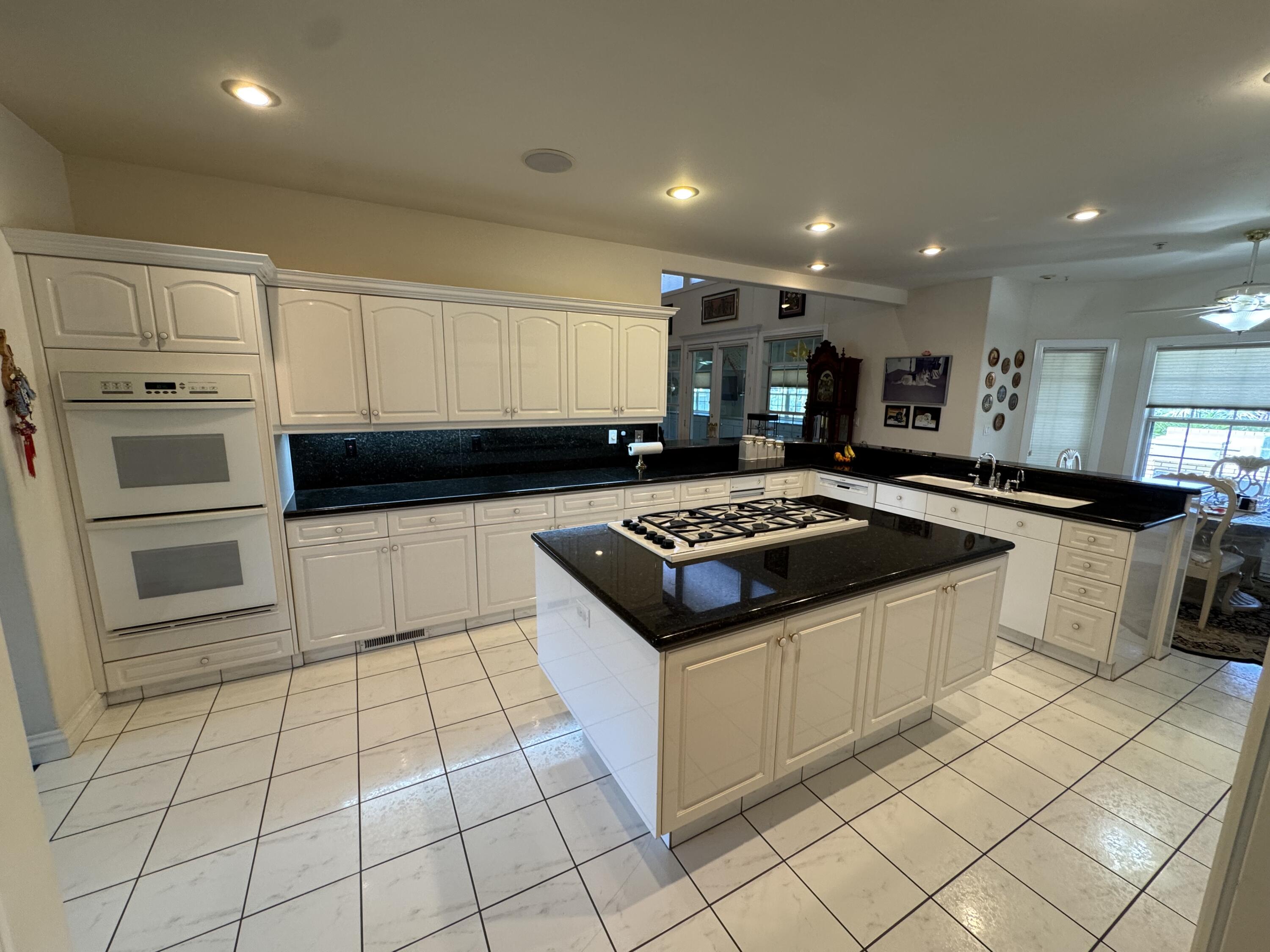 17485 Dillon Ct, Porterville, CA 93257