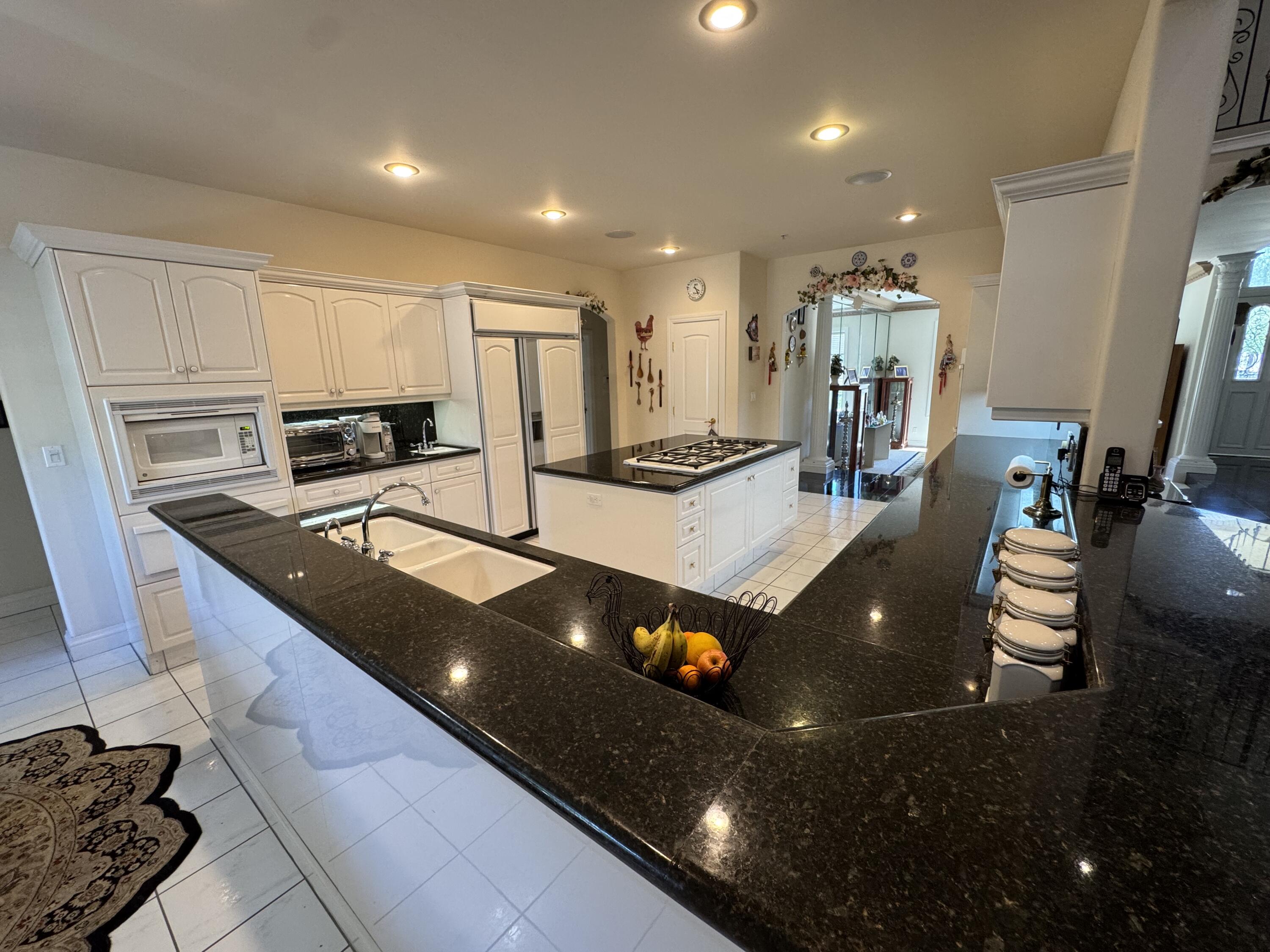 17485 Dillon Ct, Porterville, CA 93257