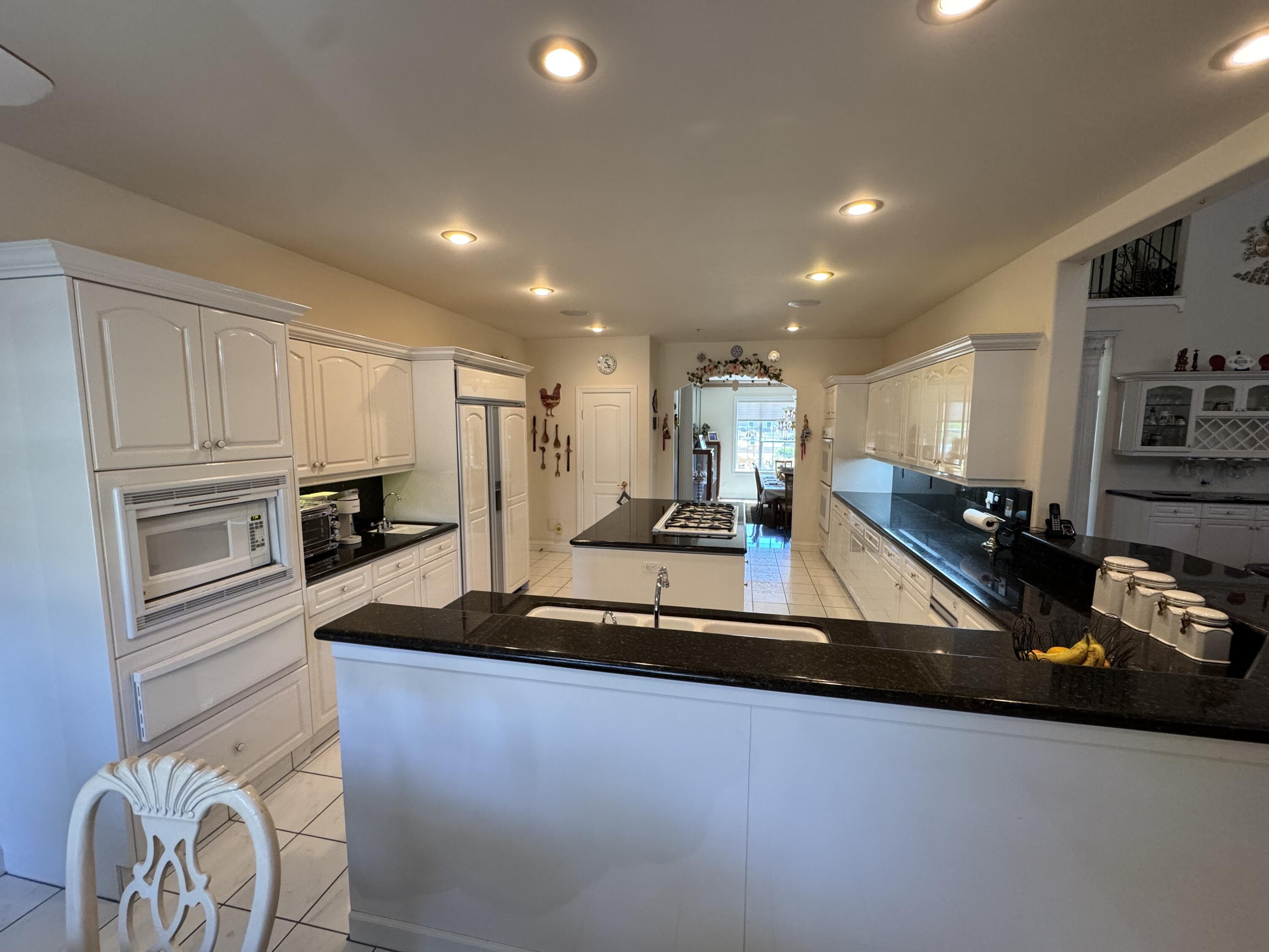 17485 Dillon Ct, Porterville, CA 93257