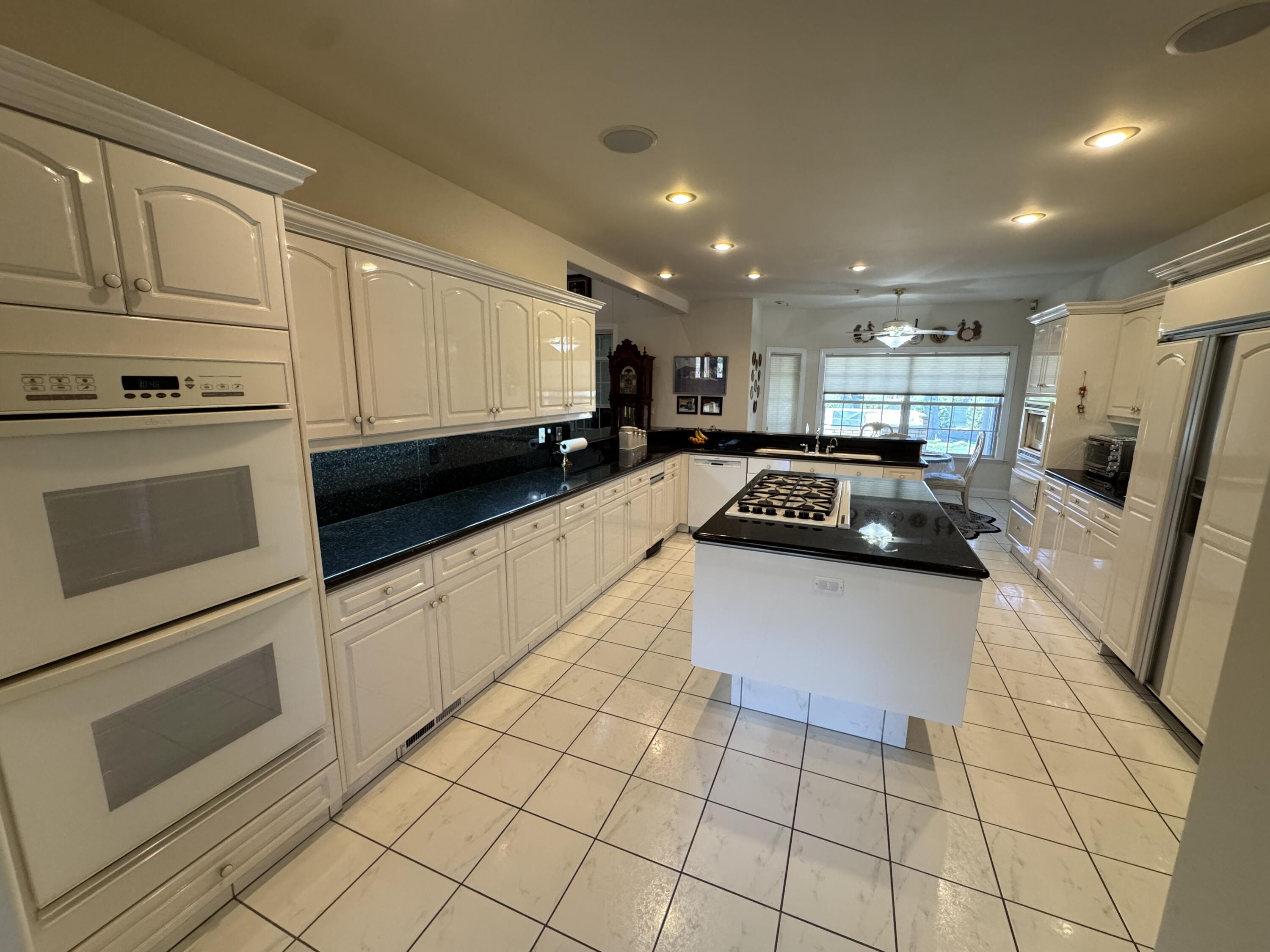 17485 Dillon Ct, Porterville, CA 93257