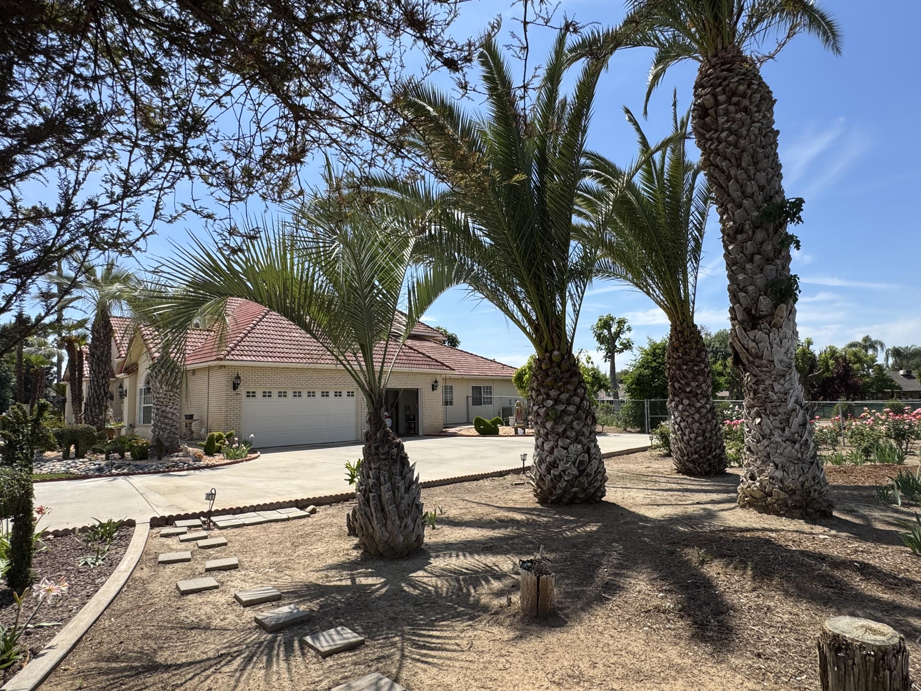 17485 Dillon Ct, Porterville, CA 93257
