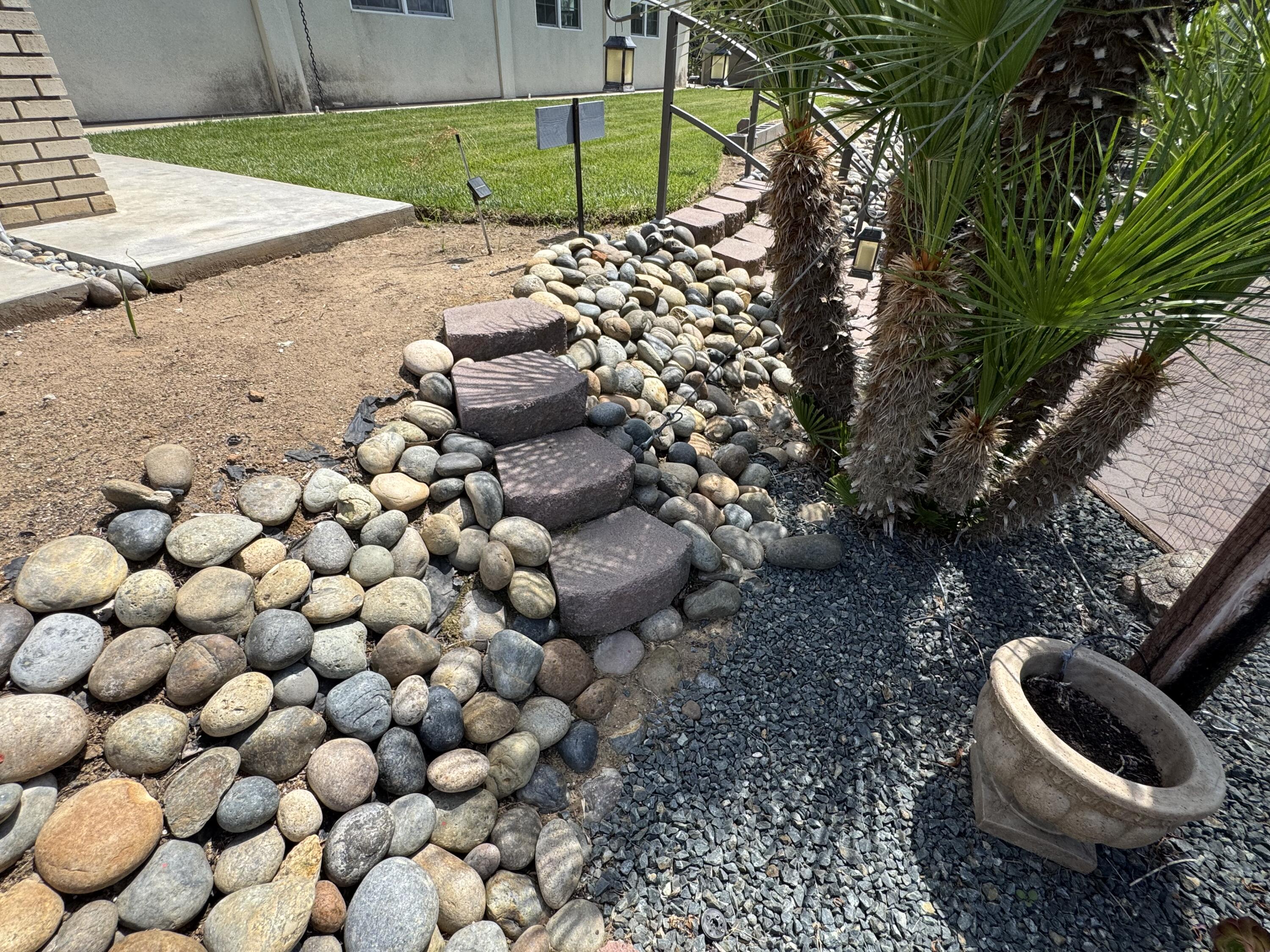 17485 Dillon Ct, Porterville, CA 93257