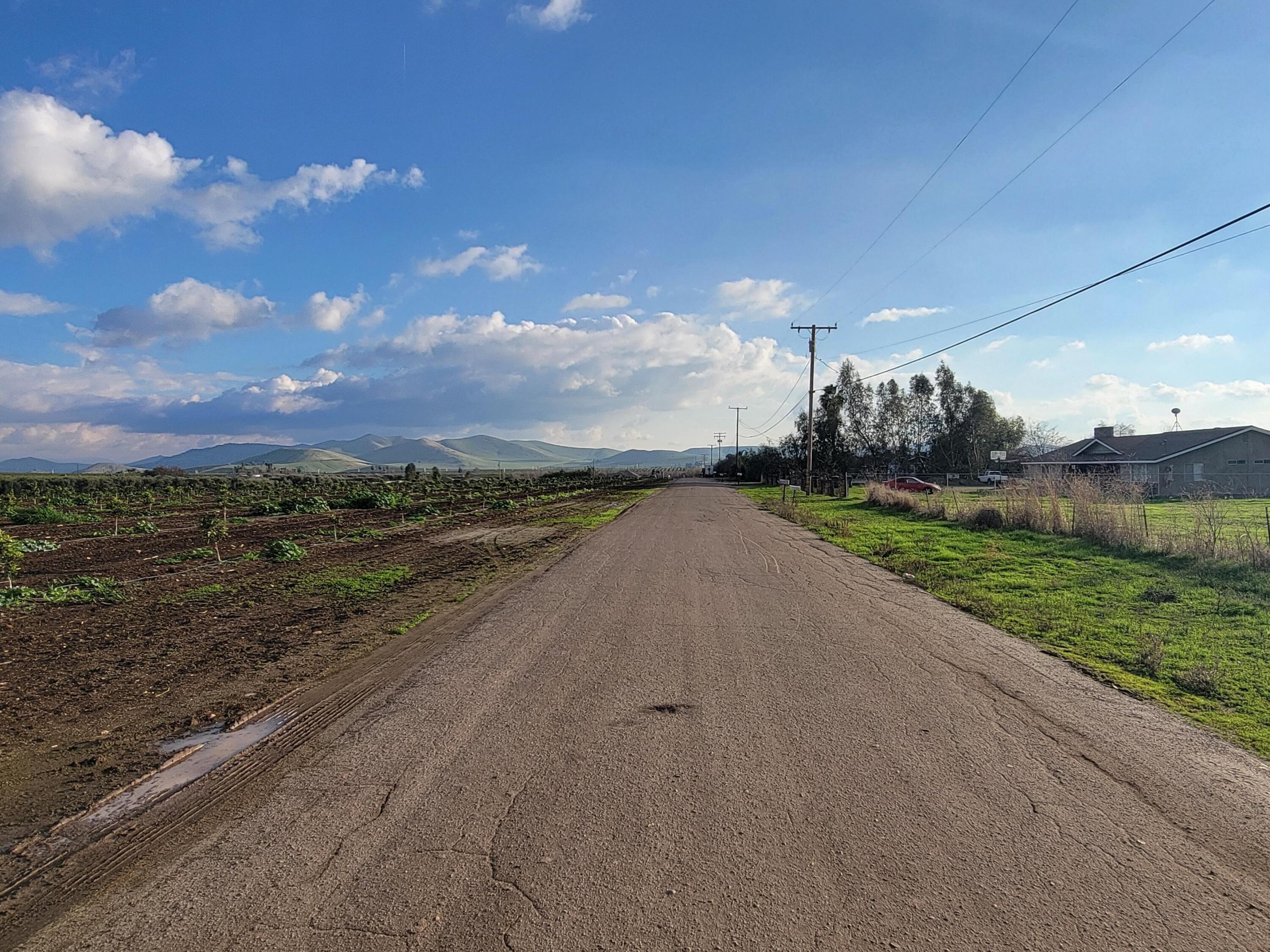 20605 Road 252 Ave, Strathmore, CA 93267