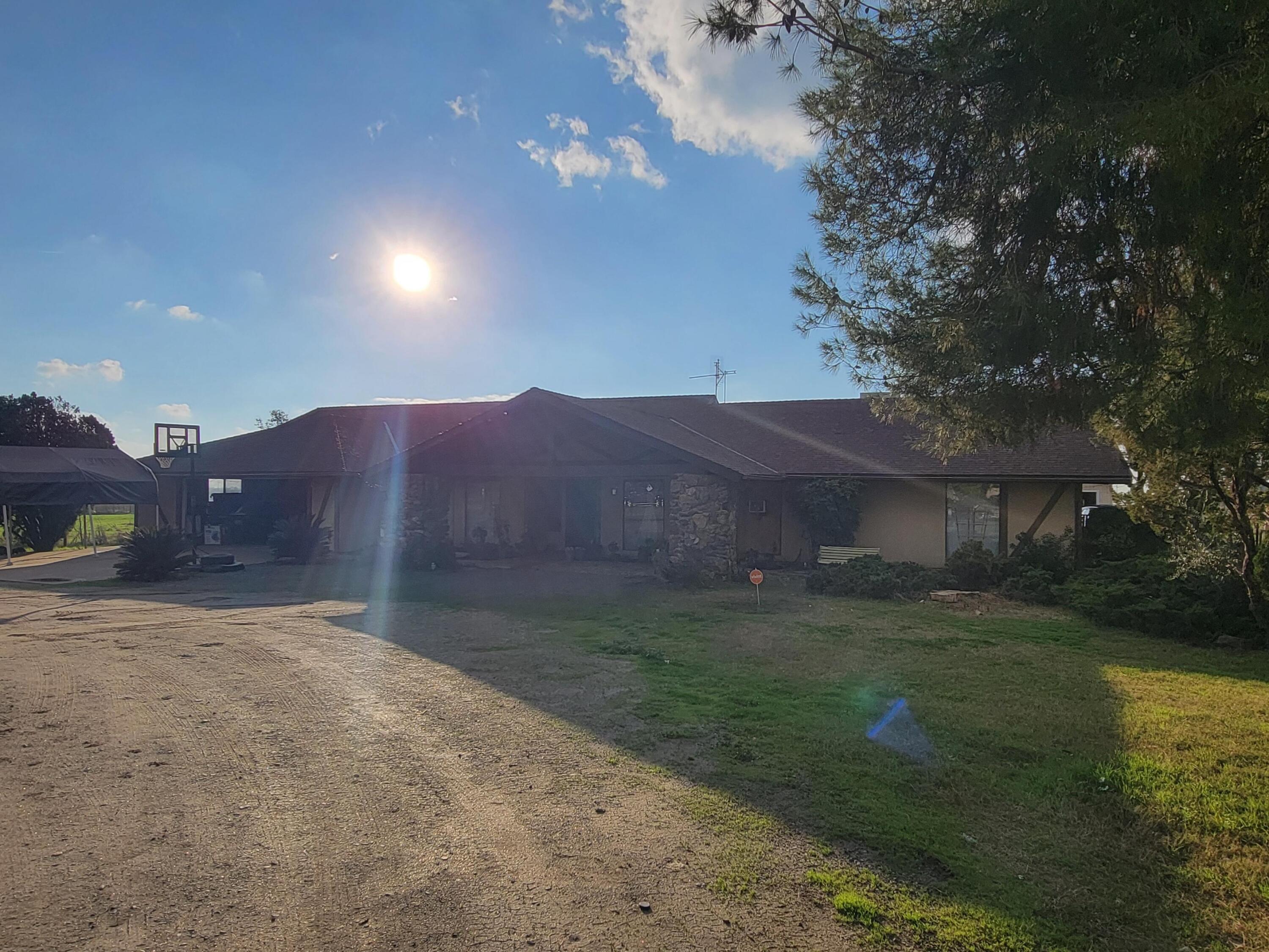 20605 Road 252 Ave, Strathmore, CA 93267