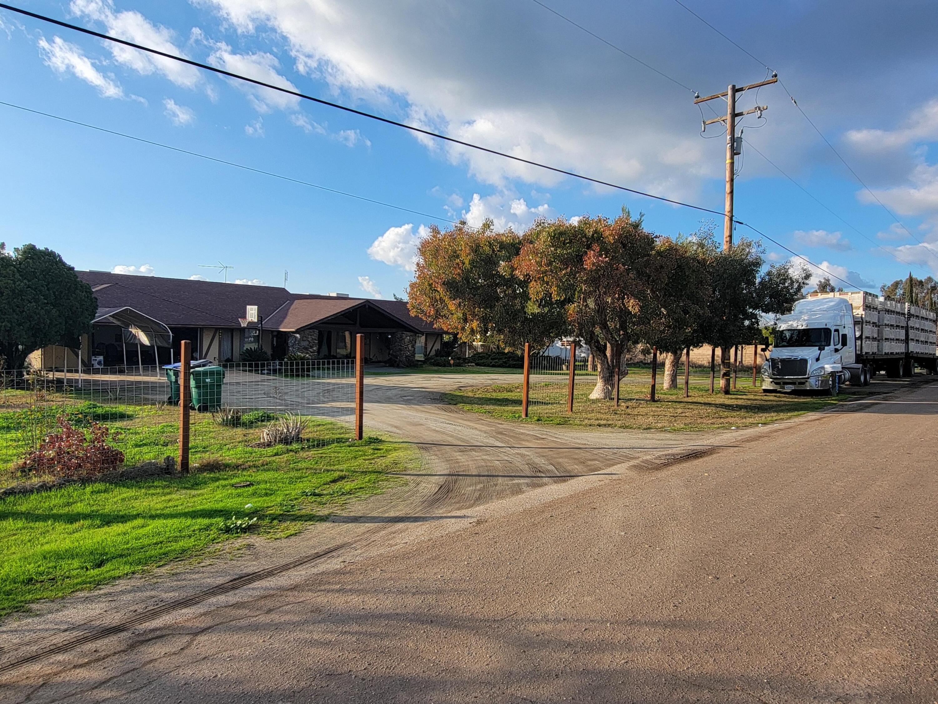 20605 Road 252 Ave, Strathmore, CA 93267