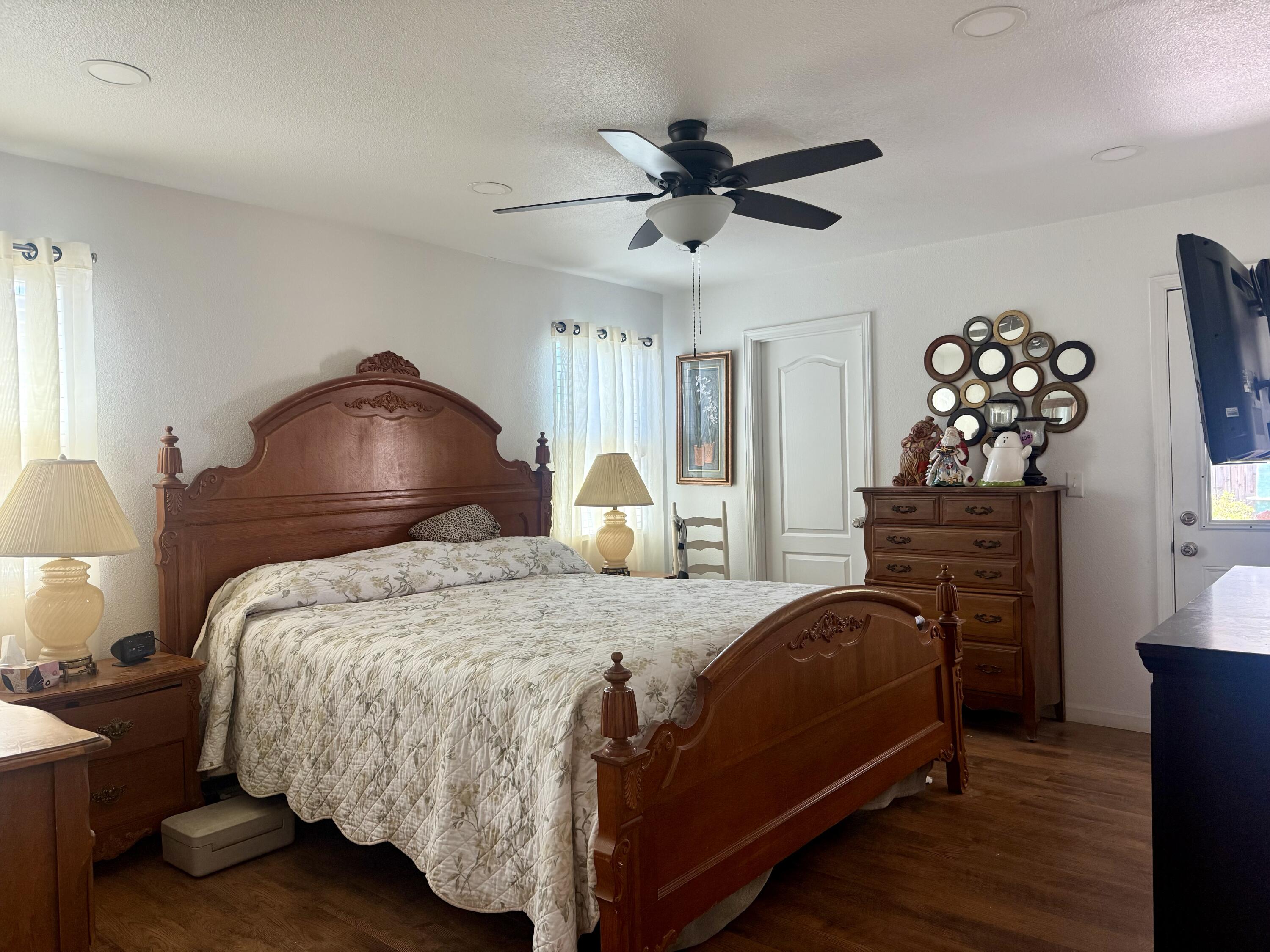 1535 Hartley Ave, Farmersville, CA 93223