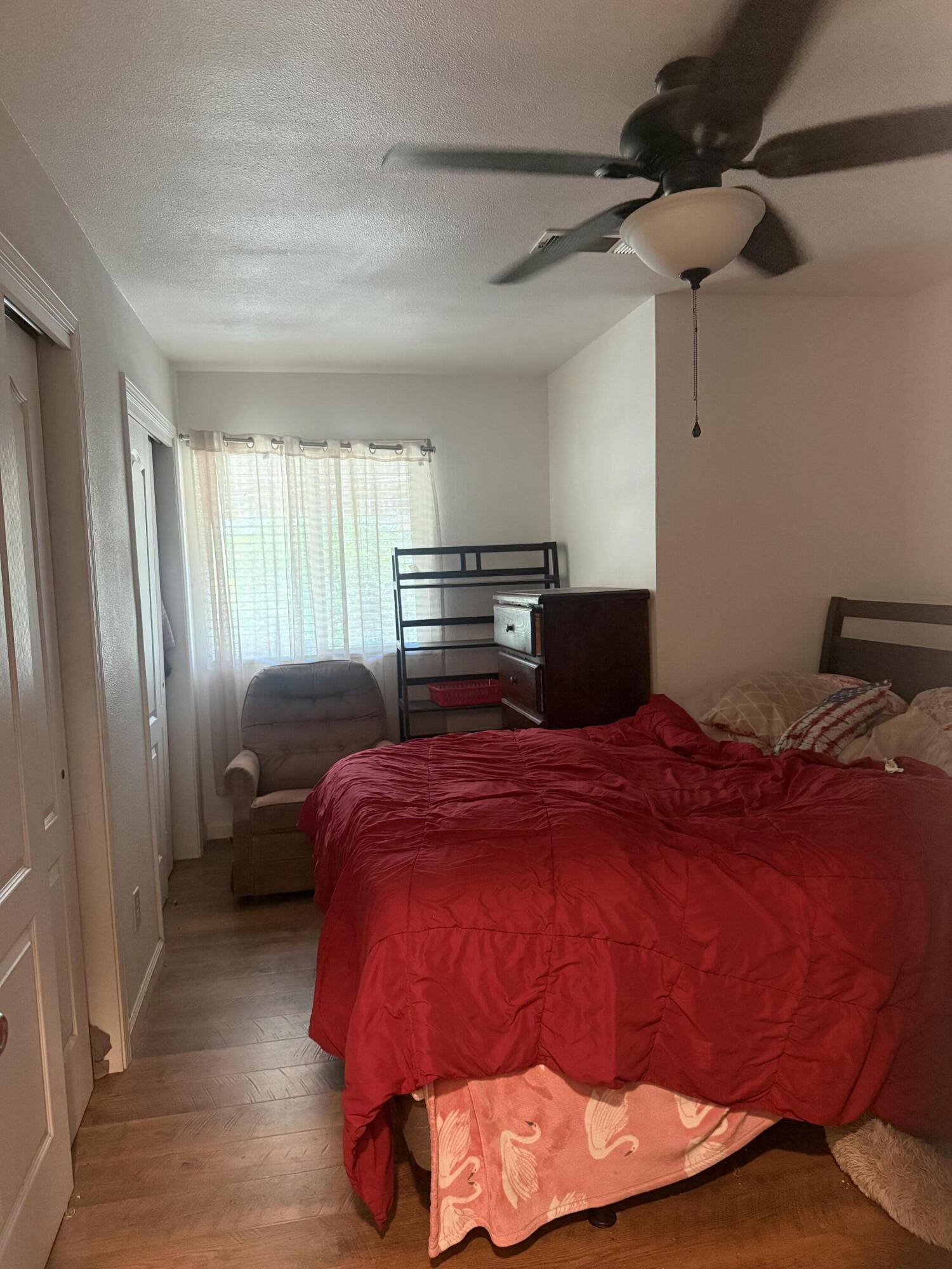 1535 Hartley Ave, Farmersville, CA 93223