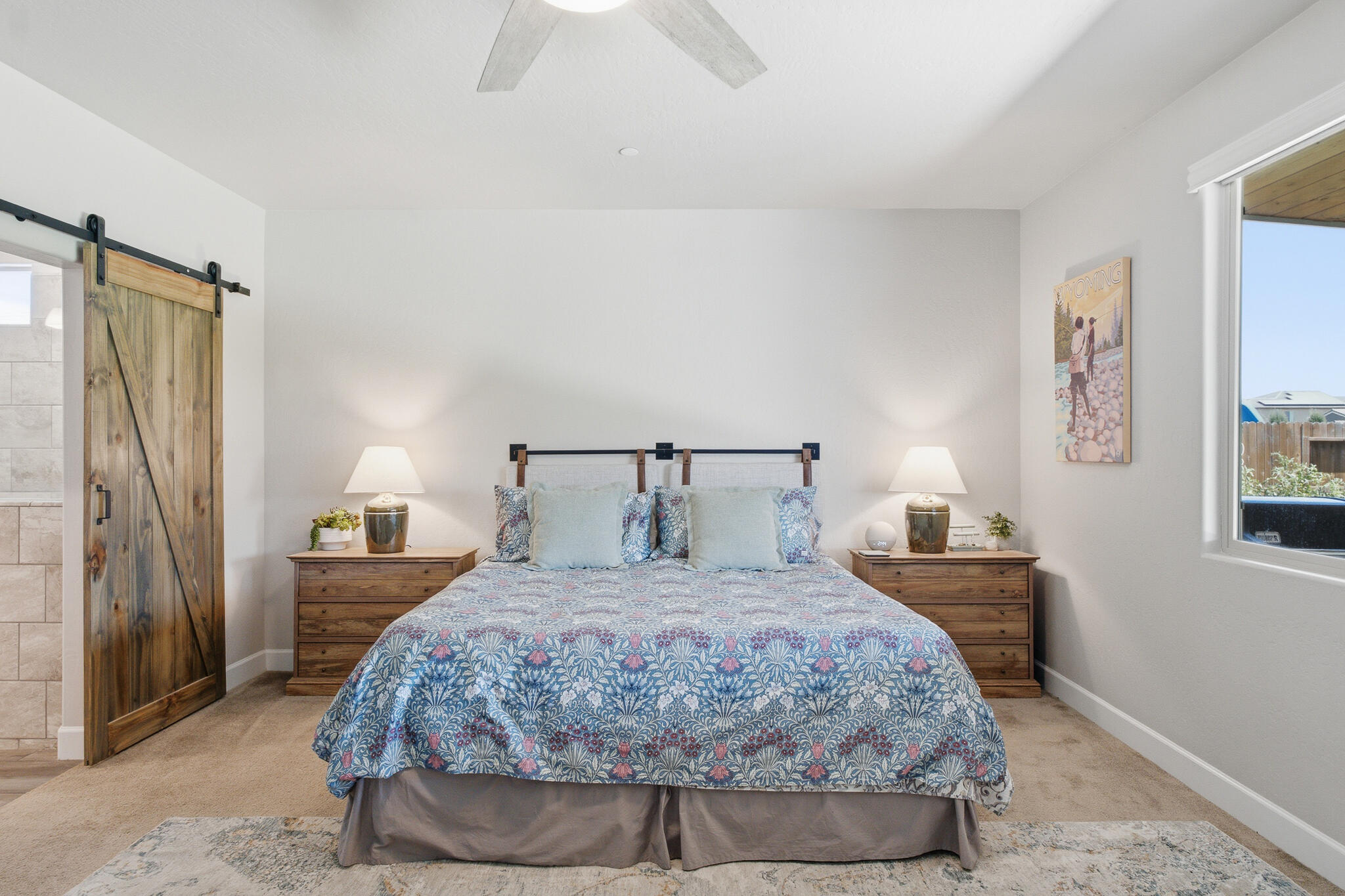 1609 W Lipson Ave, Visalia, CA 93291