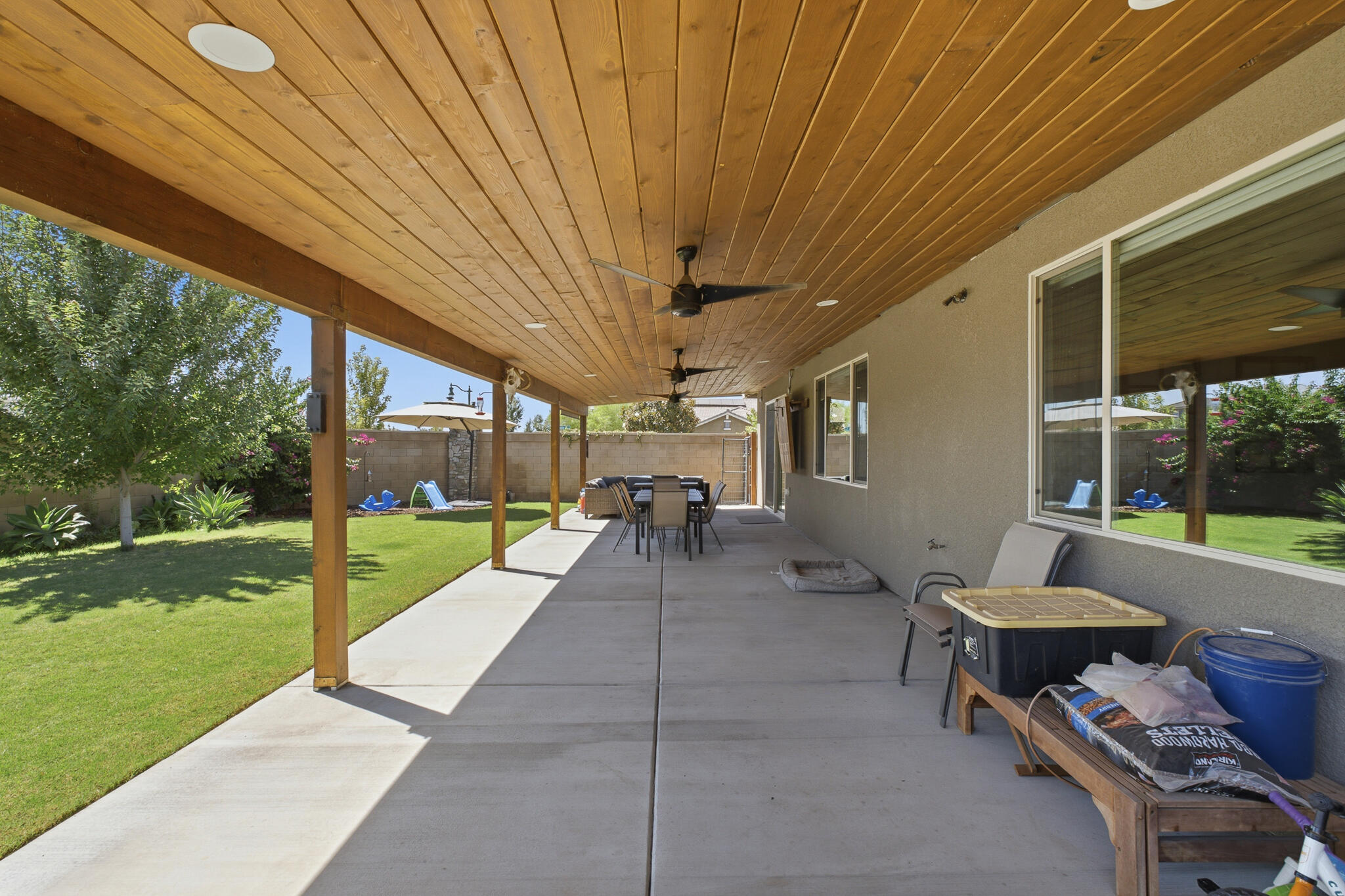 1609 W Lipson Ave, Visalia, CA 93291
