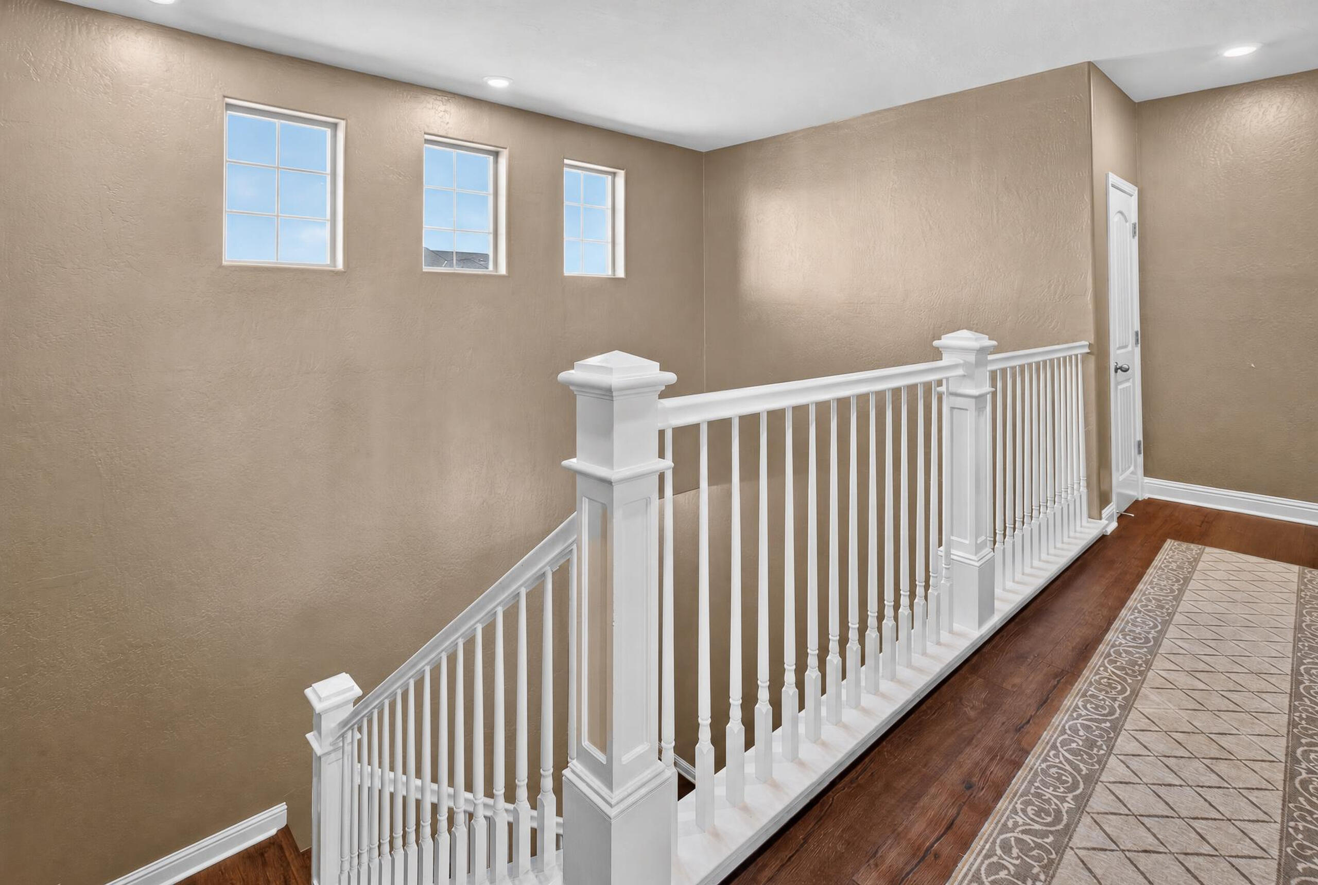 2307 N Divisadero St, Visalia, CA 93291