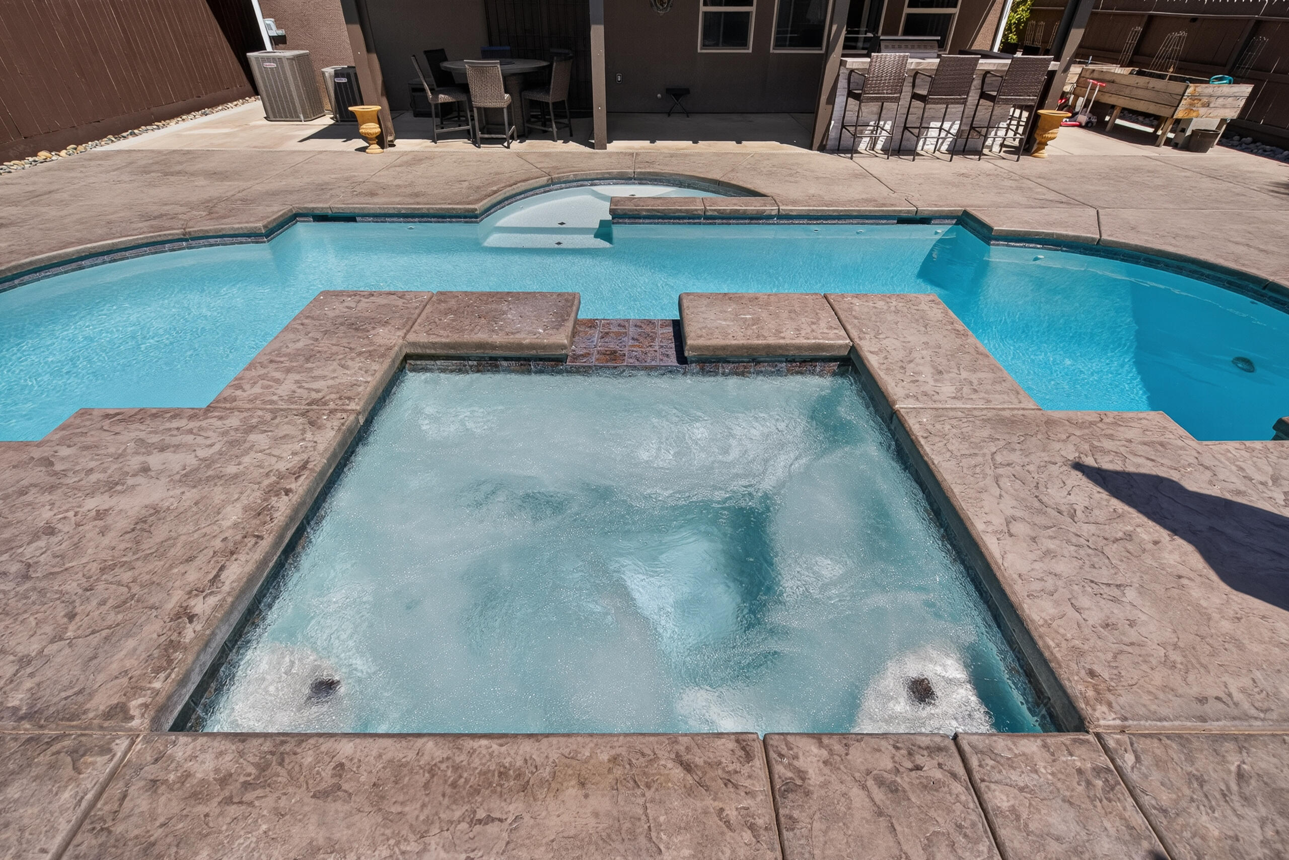 2307 N Divisadero St, Visalia, CA 93291