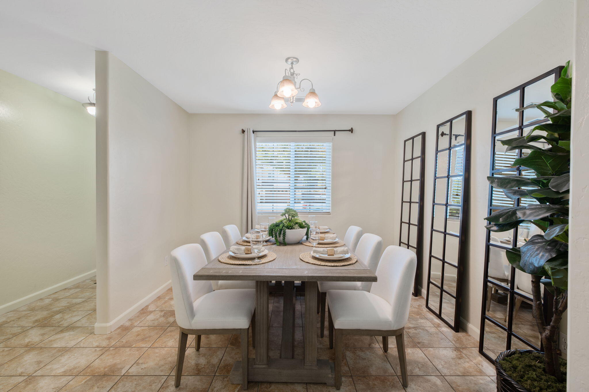4650 W Rialto Ave, Visalia, CA 93277
