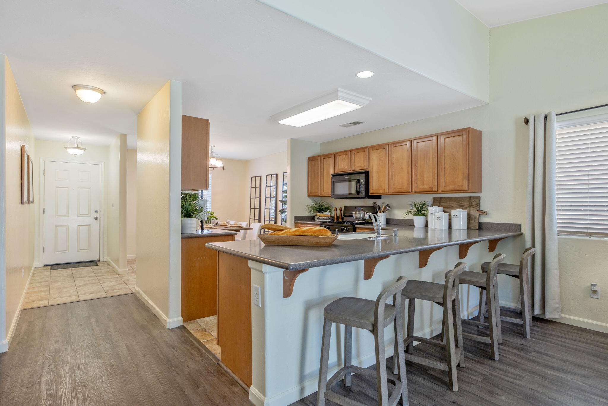 4650 W Rialto Ave, Visalia, CA 93277