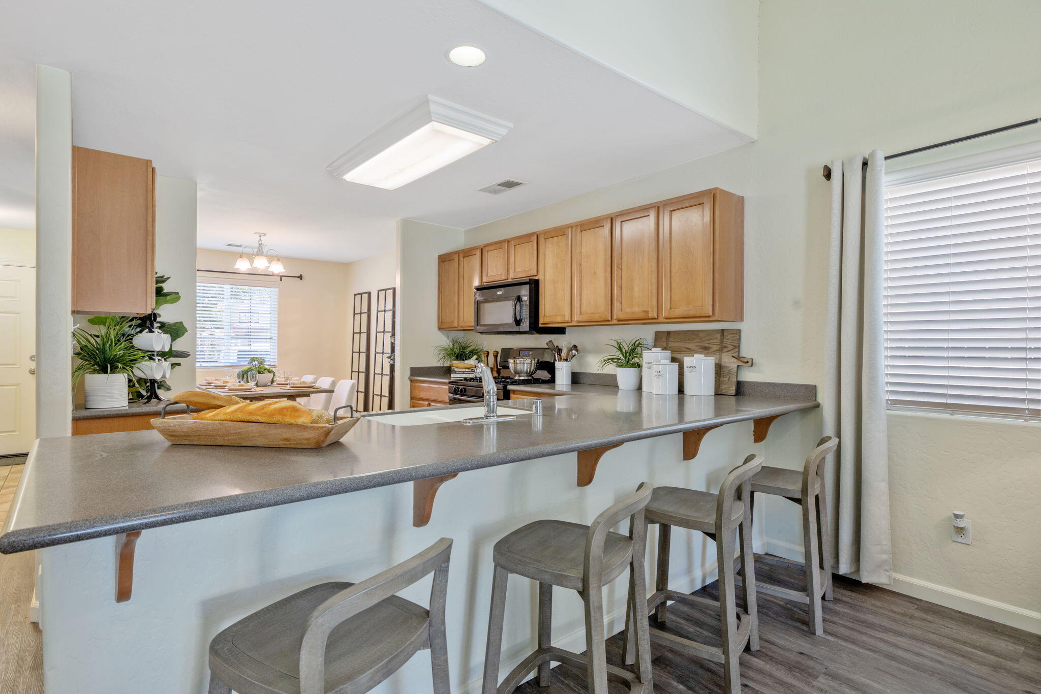 4650 W Rialto Ave, Visalia, CA 93277