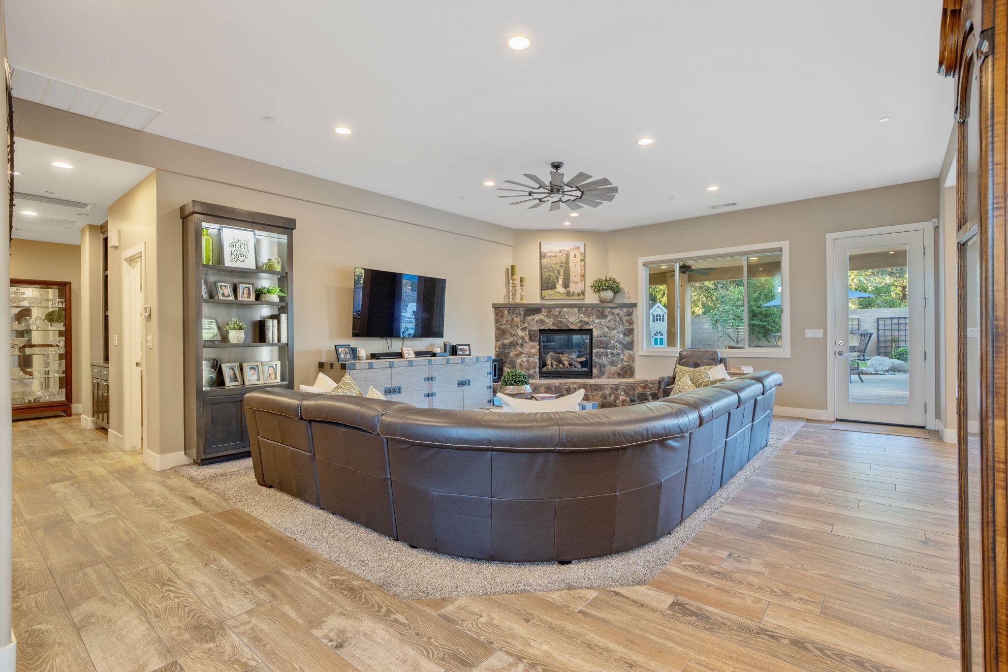 4738 W Crystal Ct, Visalia, CA 93291