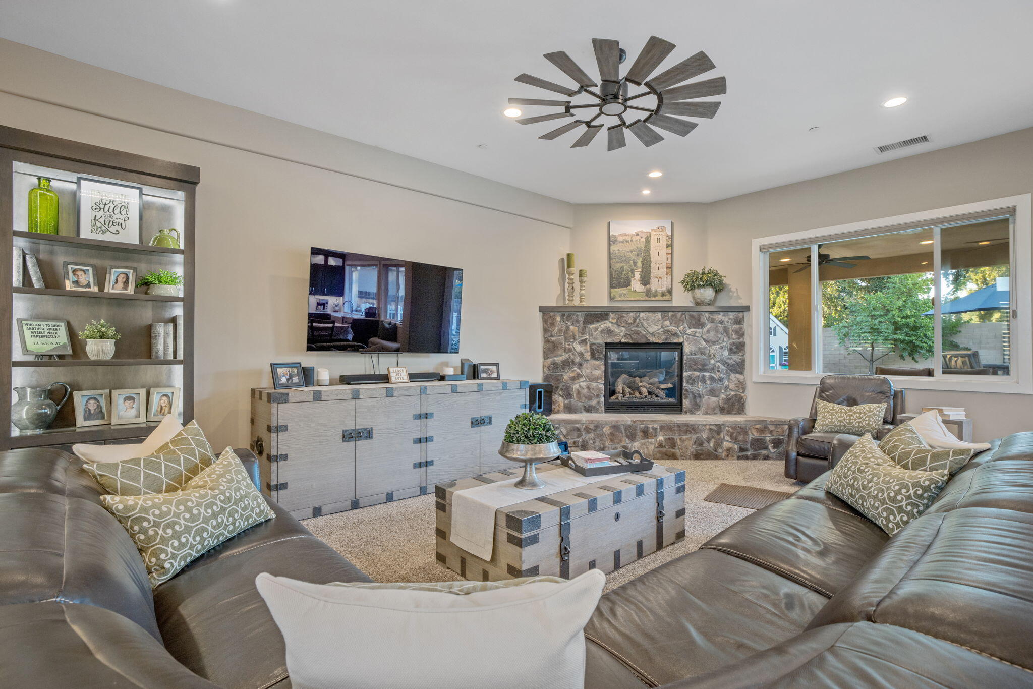 4738 W Crystal Ct, Visalia, CA 93291
