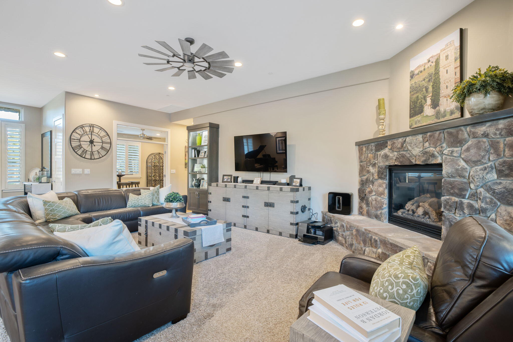 4738 W Crystal Ct, Visalia, CA 93291