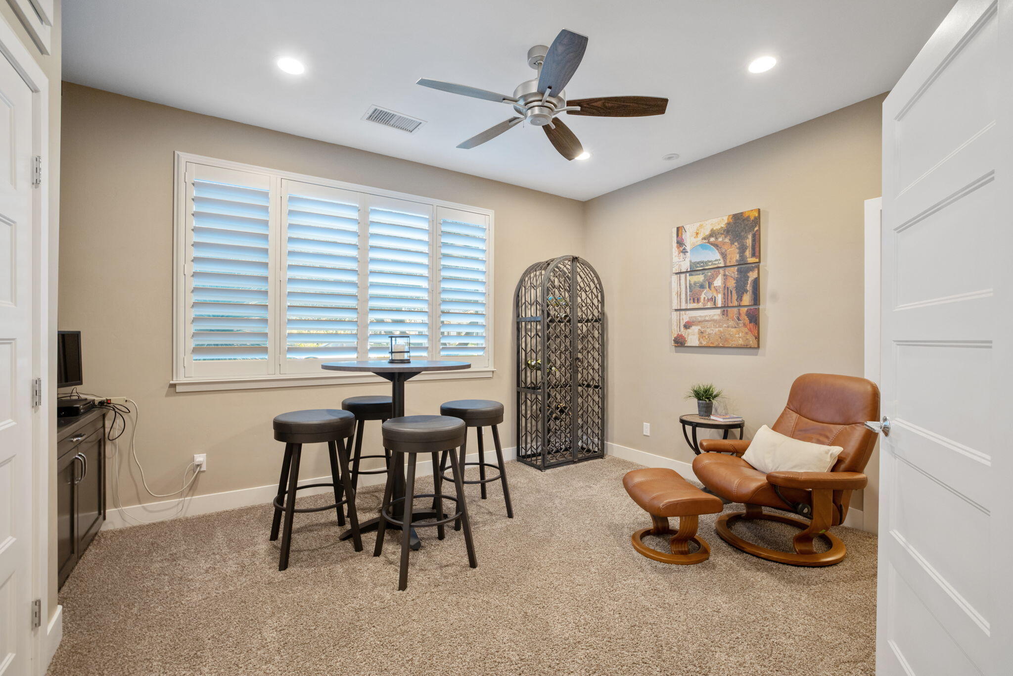 4738 W Crystal Ct, Visalia, CA 93291