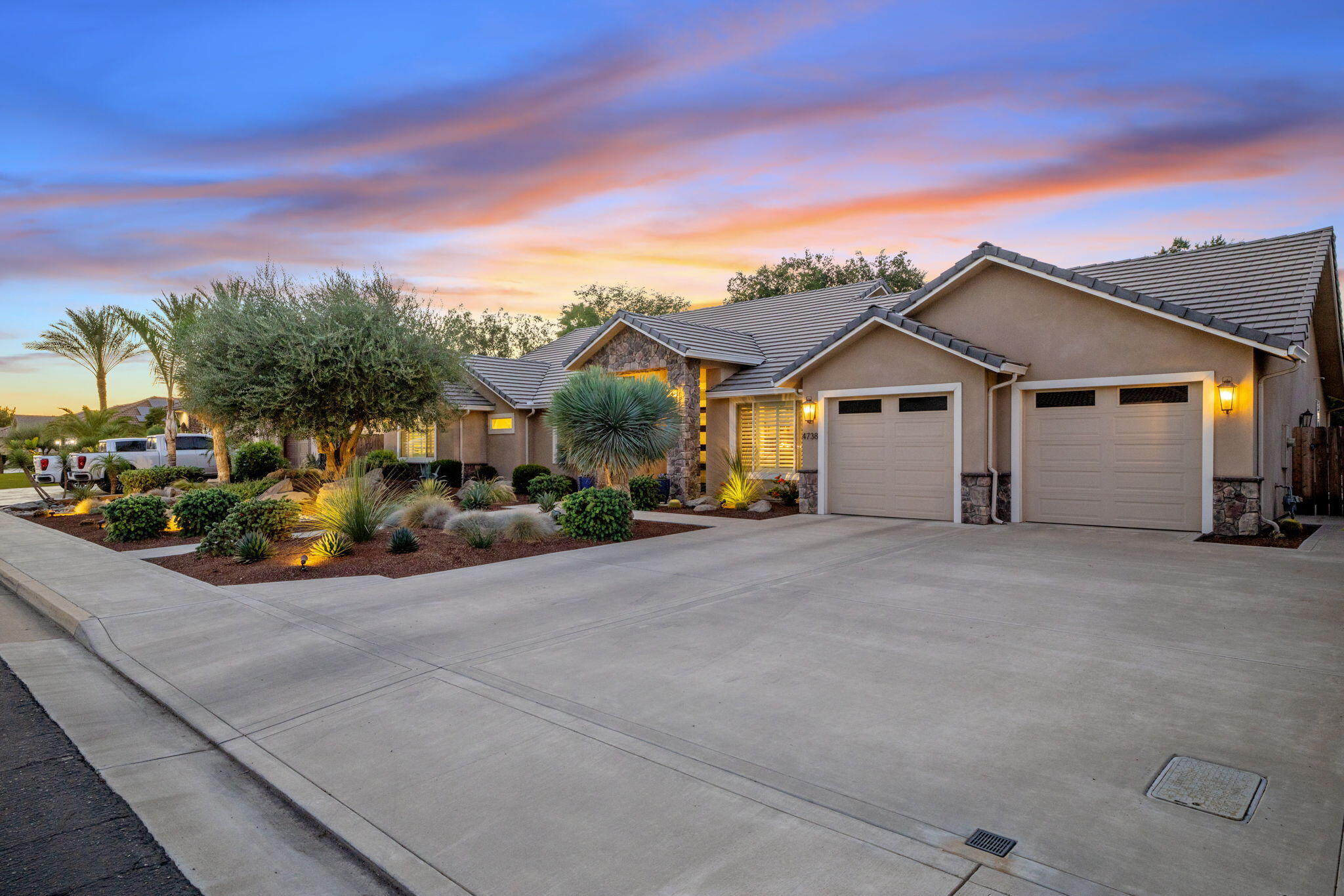 4738 W Crystal Ct, Visalia, CA 93291