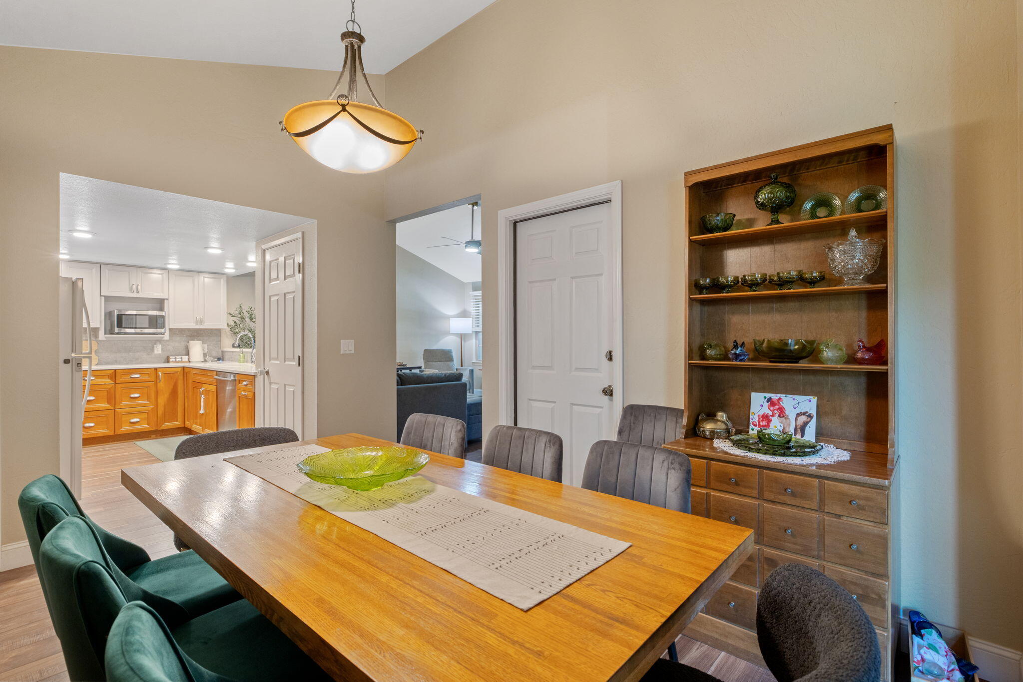 2442 E Tulare Ave, Visalia, CA 93292
