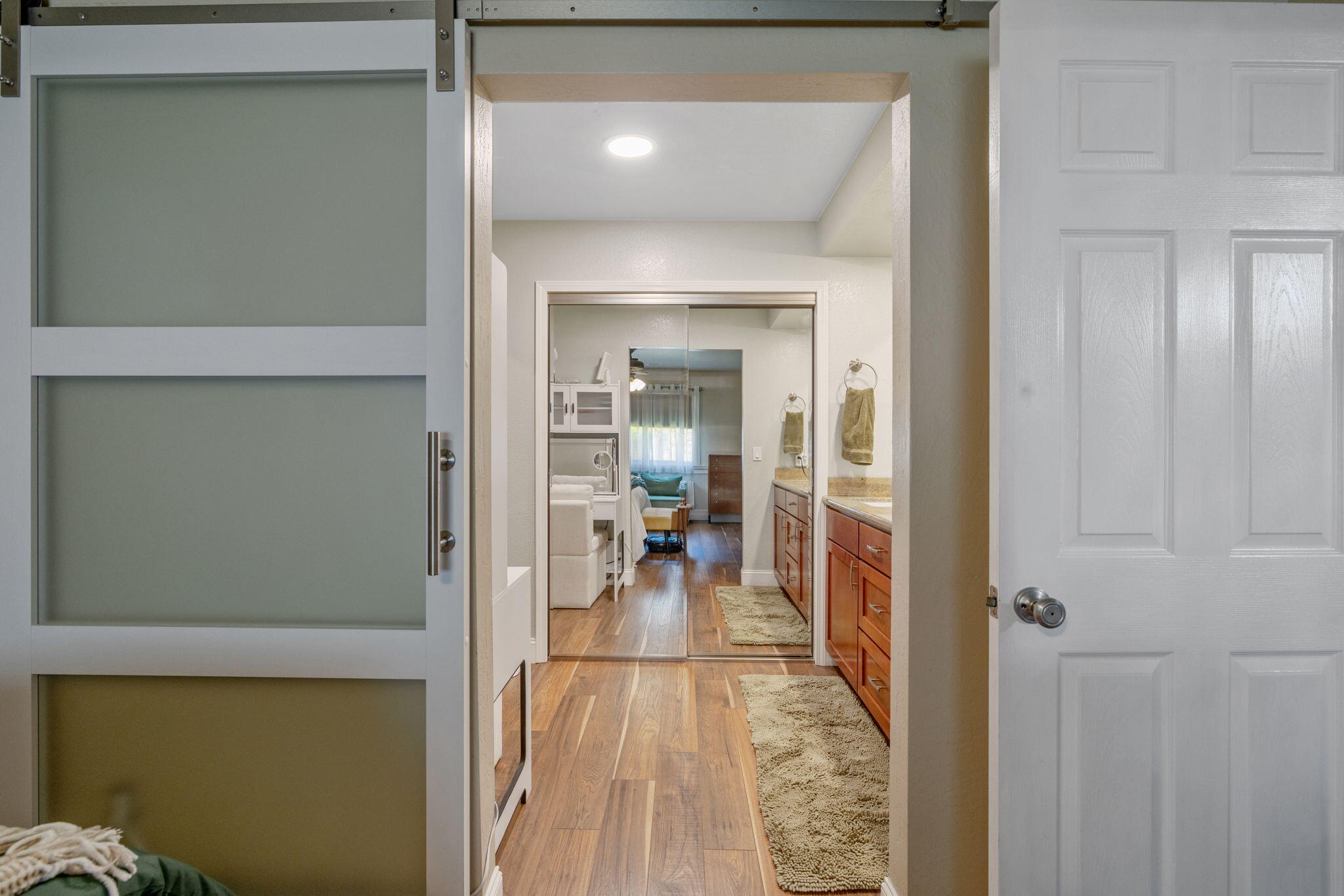 2442 E Tulare Ave, Visalia, CA 93292