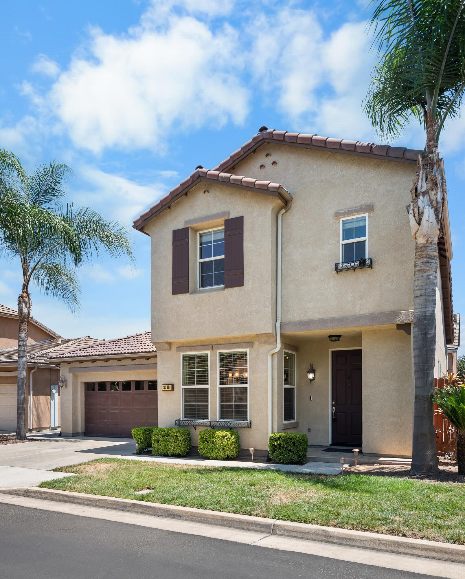 3248 N Memory St, Visalia, CA 93291