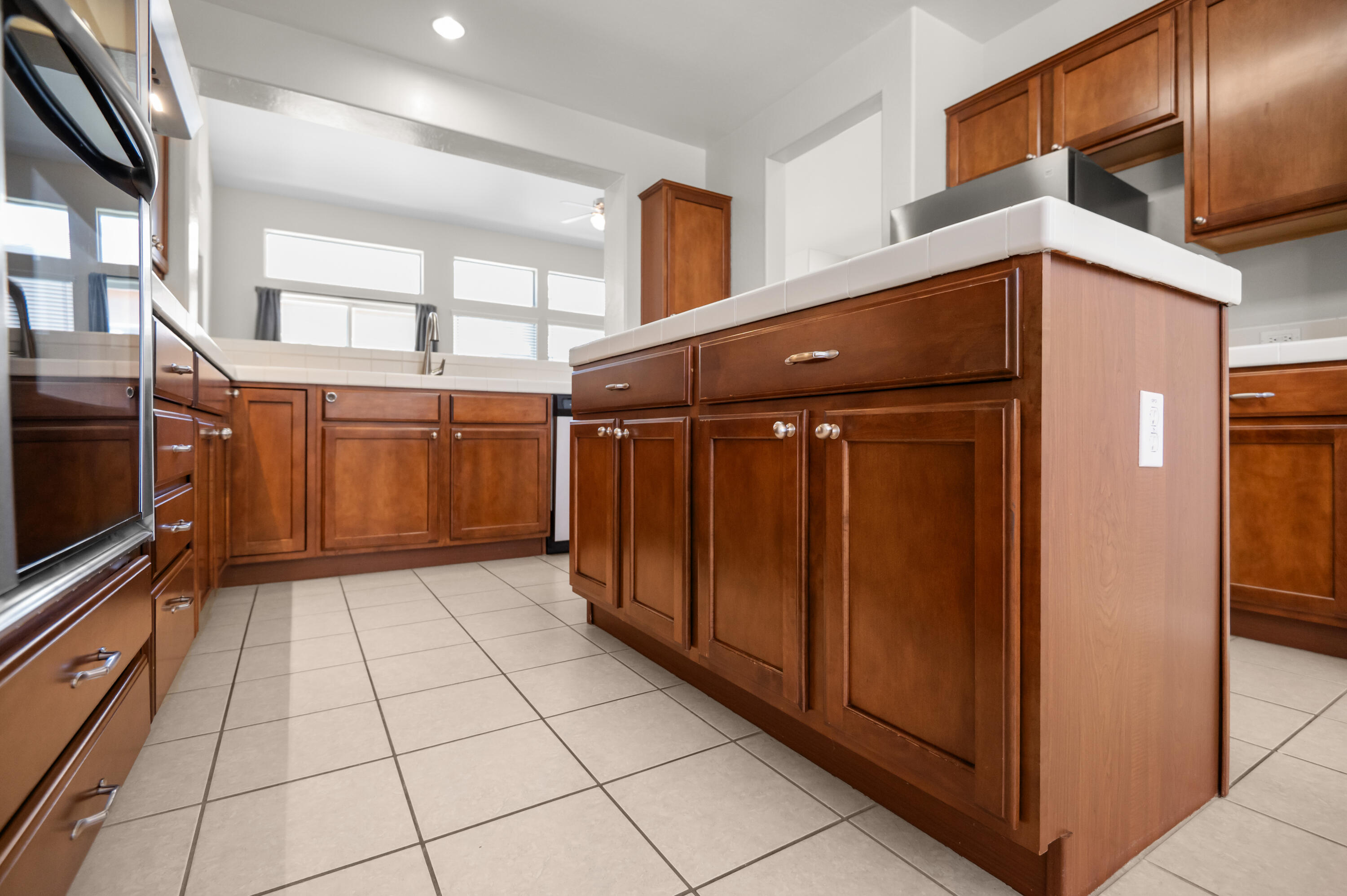 3248 N Memory St, Visalia, CA 93291