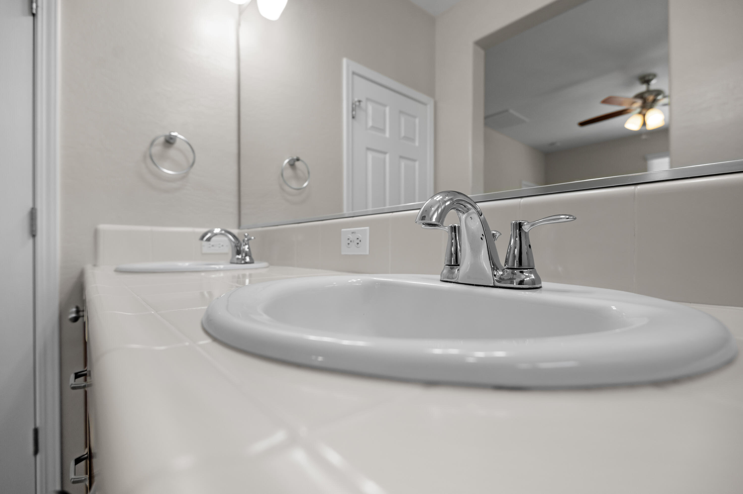 3248 N Memory St, Visalia, CA 93291