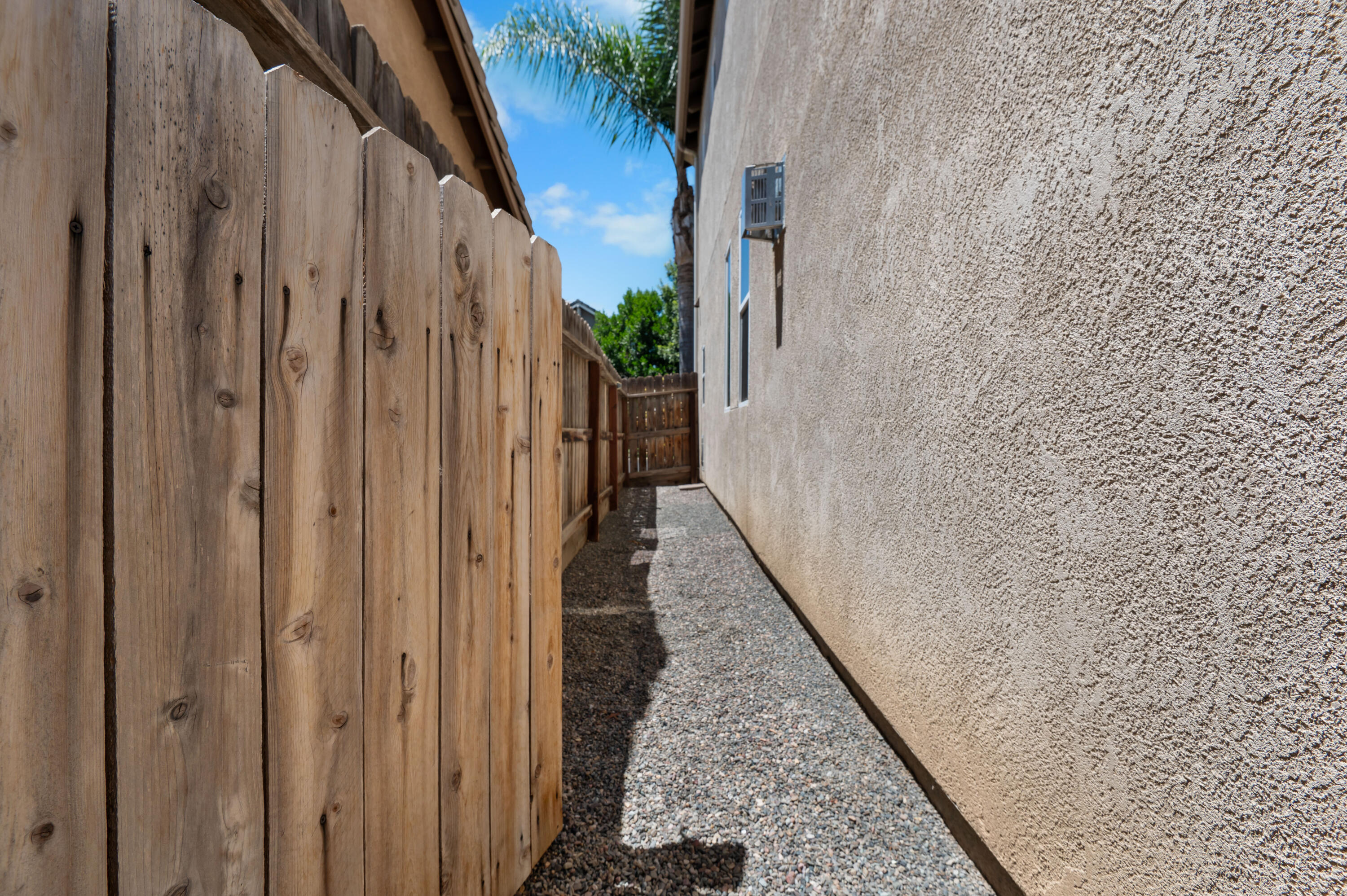 3248 N Memory St, Visalia, CA 93291
